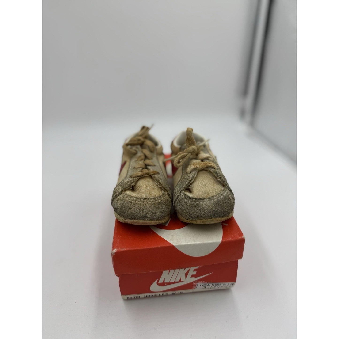 Size 3c Nike 50110 Hoosiers Collectors Item not wearable IU Indiana 1980s