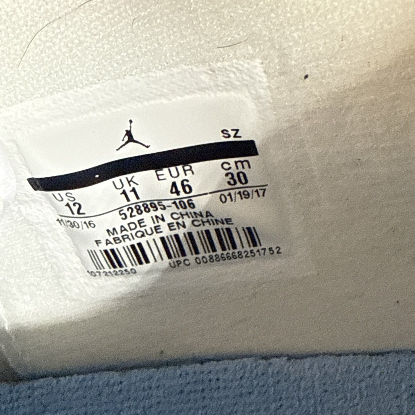 Size 12 - Jordan 11 Retro Low UNC 2017
