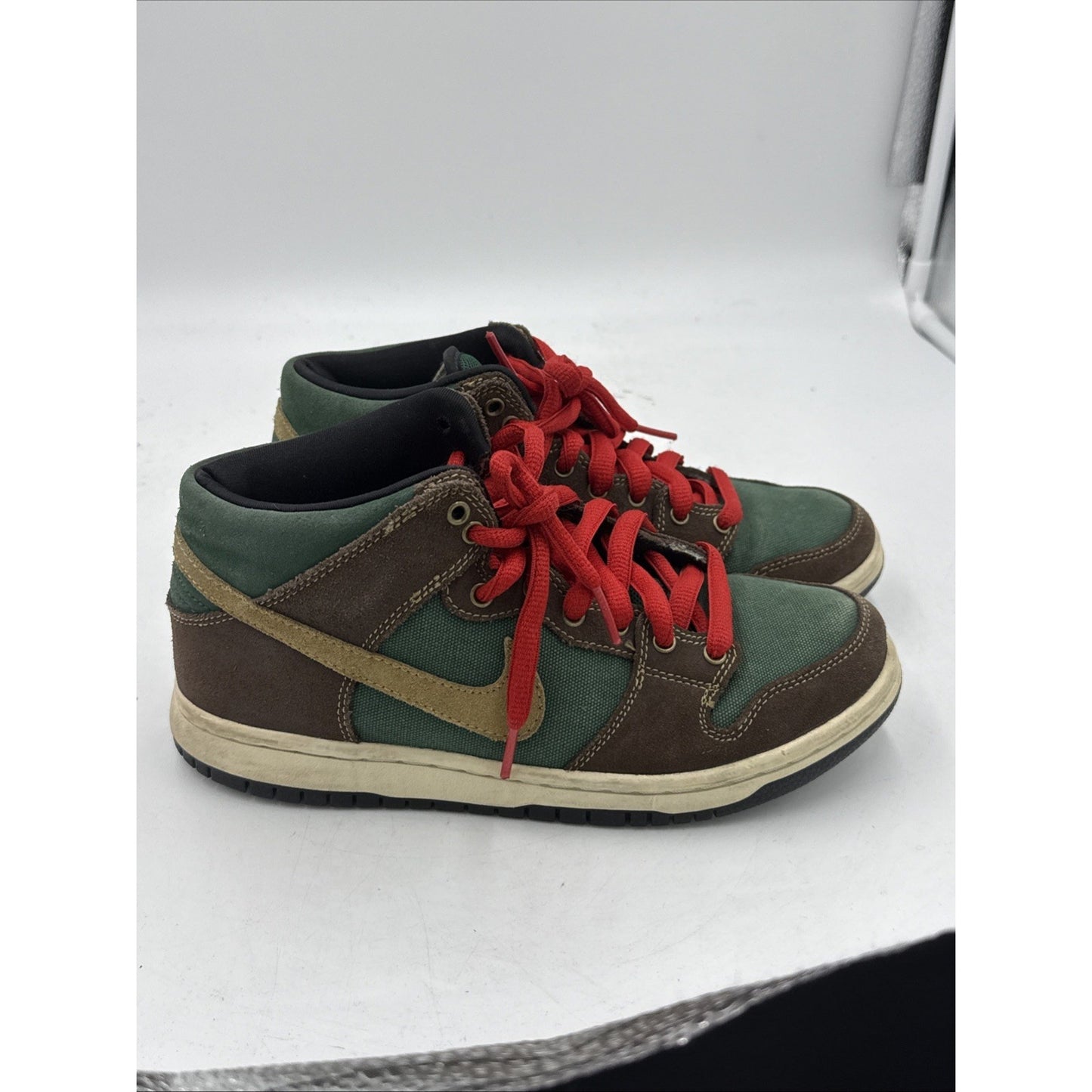 Size 5.5 - Nike Dunk Pro Sb Mid Patagonia