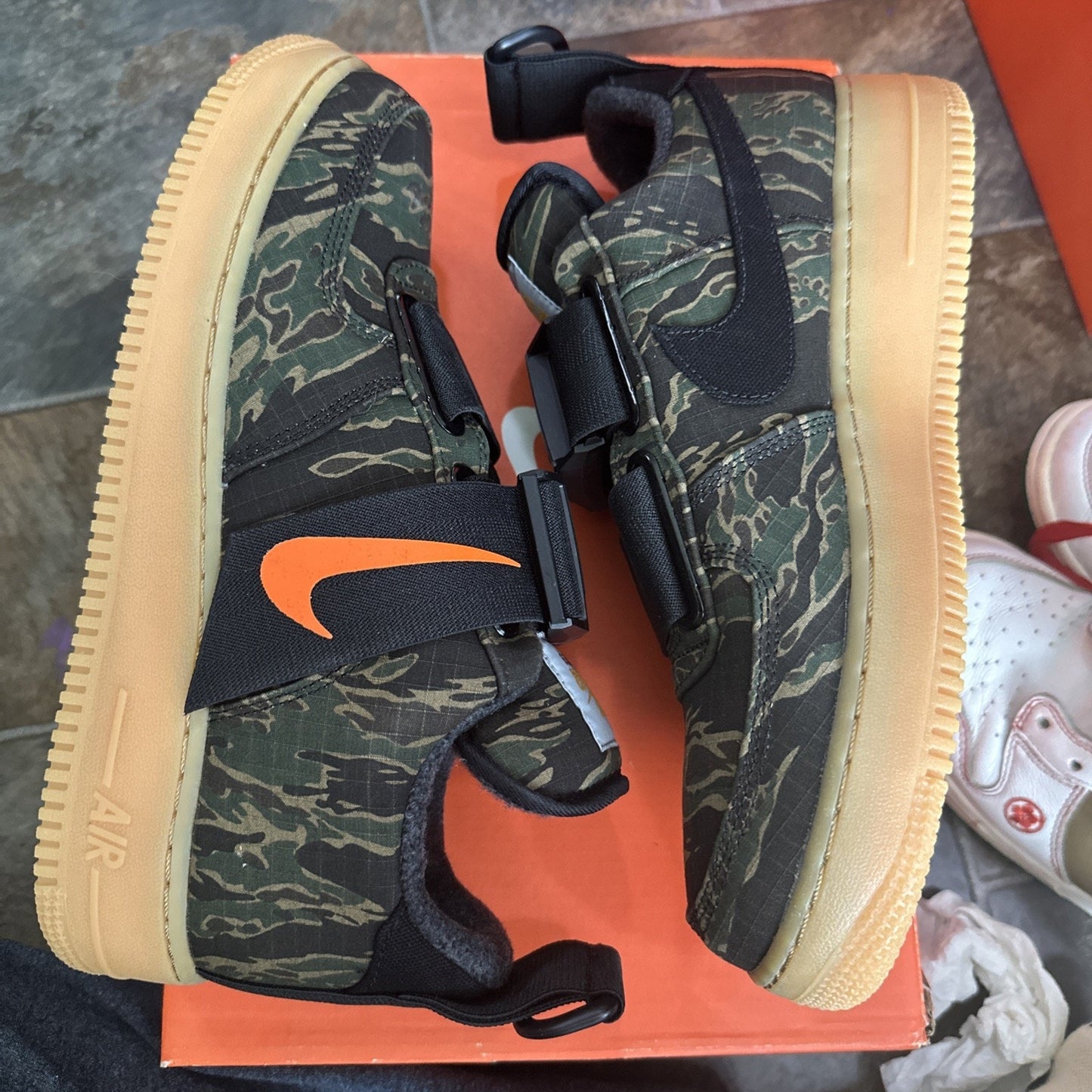 Size 9 - Carhartt WIP x Nike Air Force 1 Utility Premium Low Camo