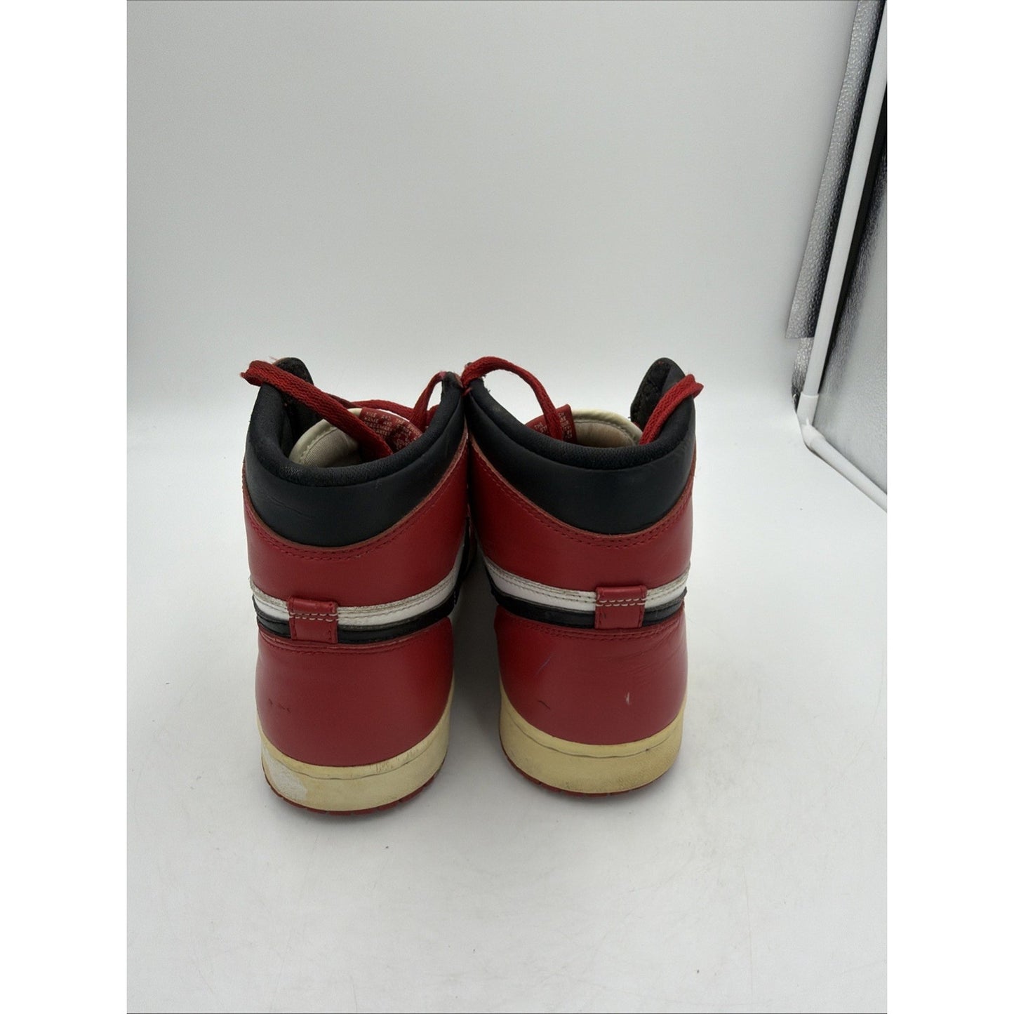 Size 10.5 - Jordan 1 Retro High Chicago 1994