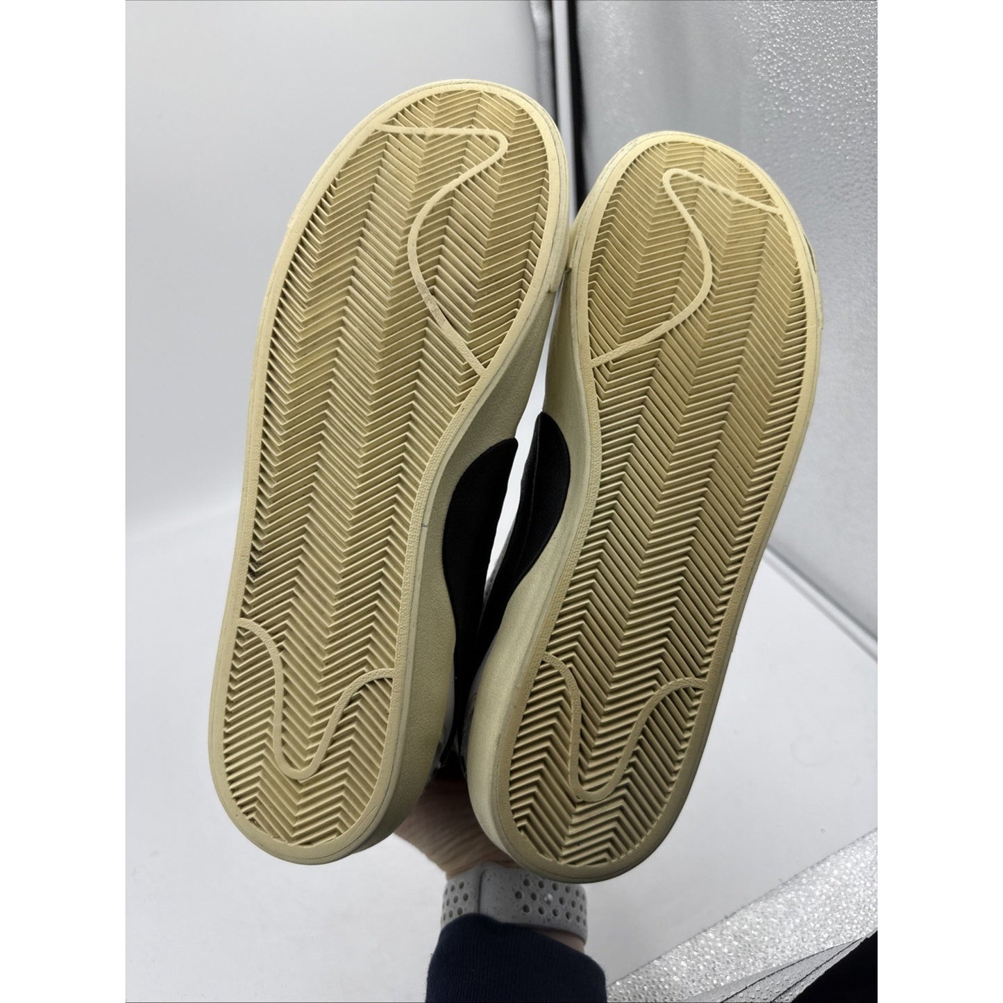 Size 10 - Nike Off-White x Blazer Mid The Ten