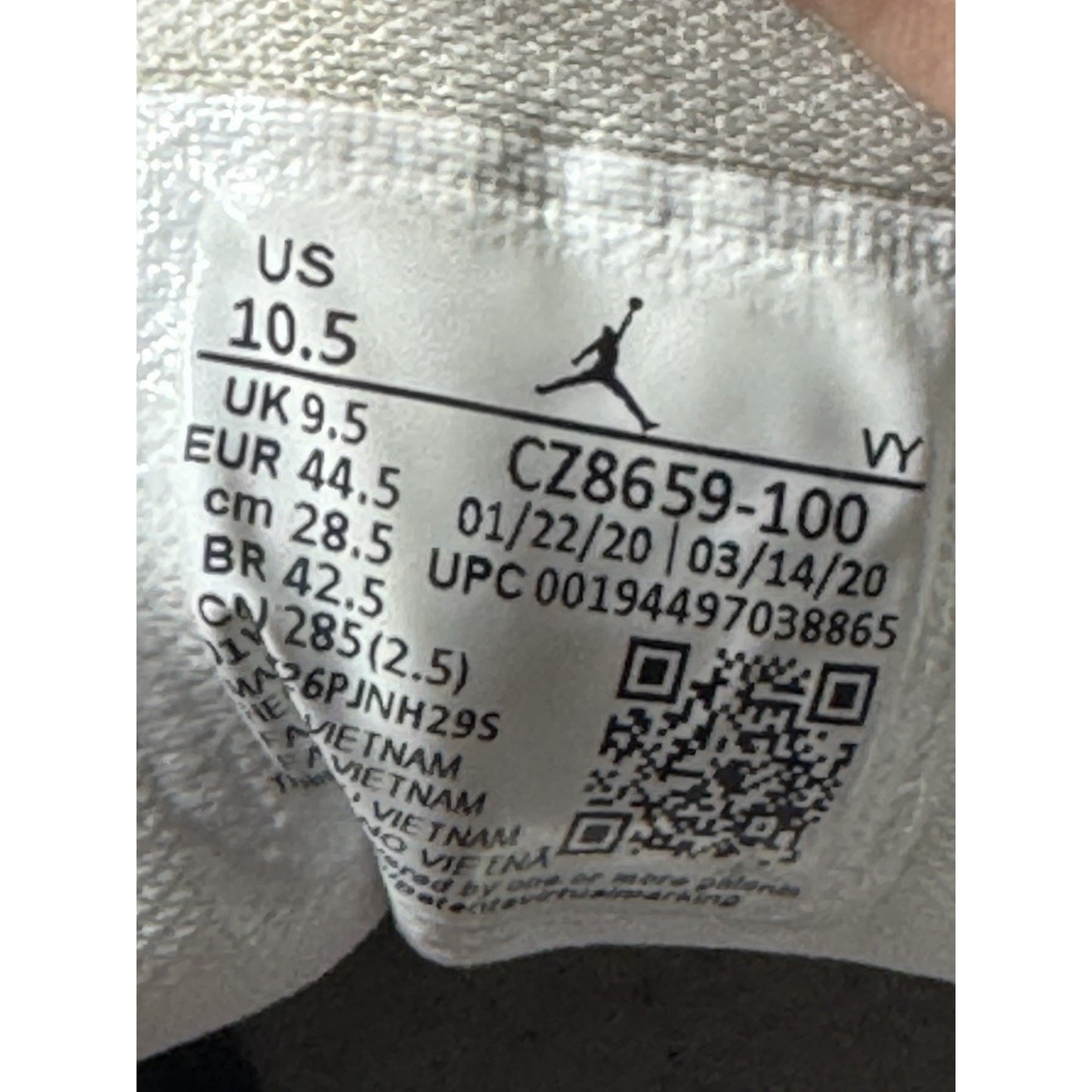 Size 10.5 - Air Jordan 1 SE Low Nothing But Net