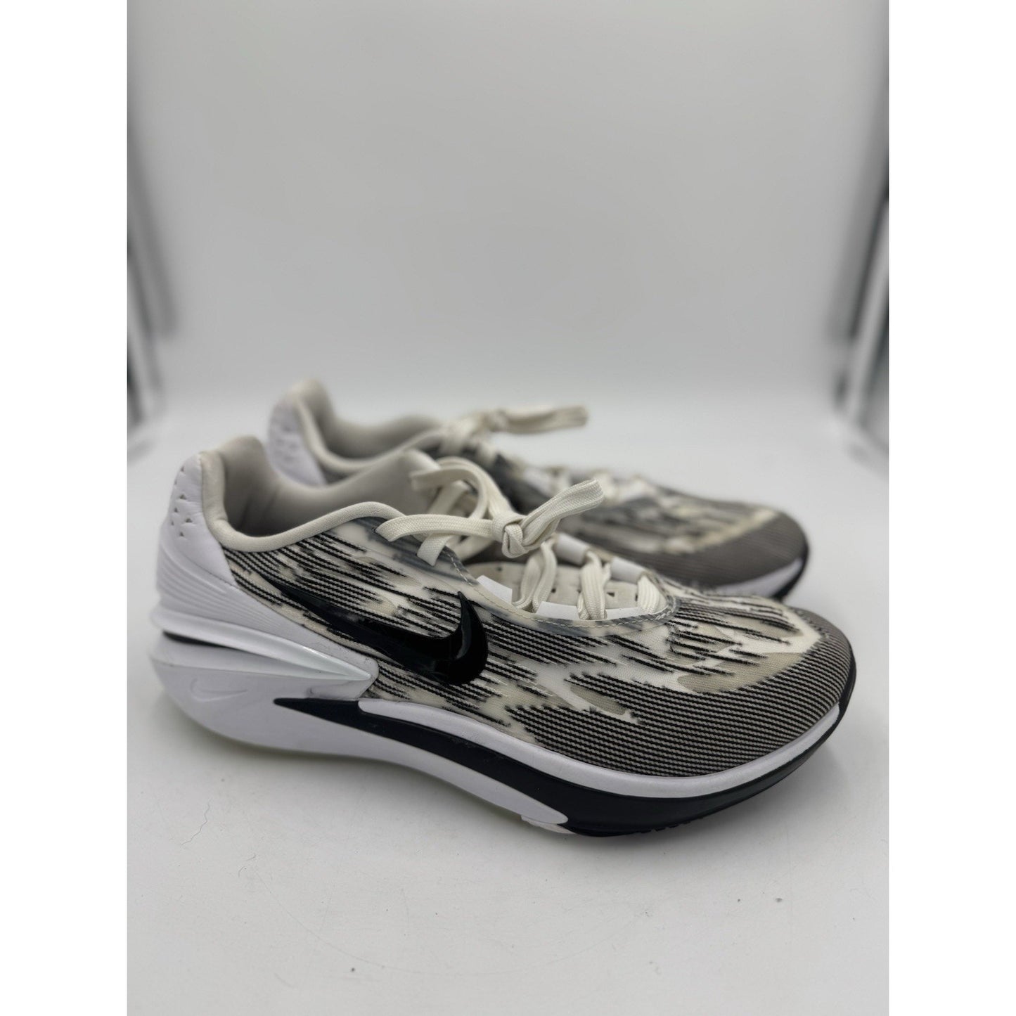 Size 10.5 - Nike Air Zoom GT Cut 2 TB White Black