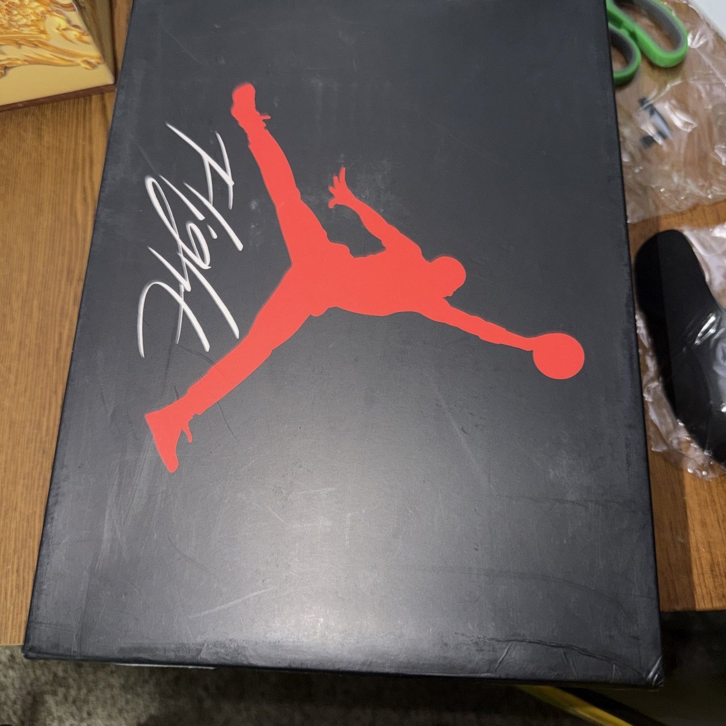 Size 10.5 - Jordan 4 Retro OG Mid Bred 2019