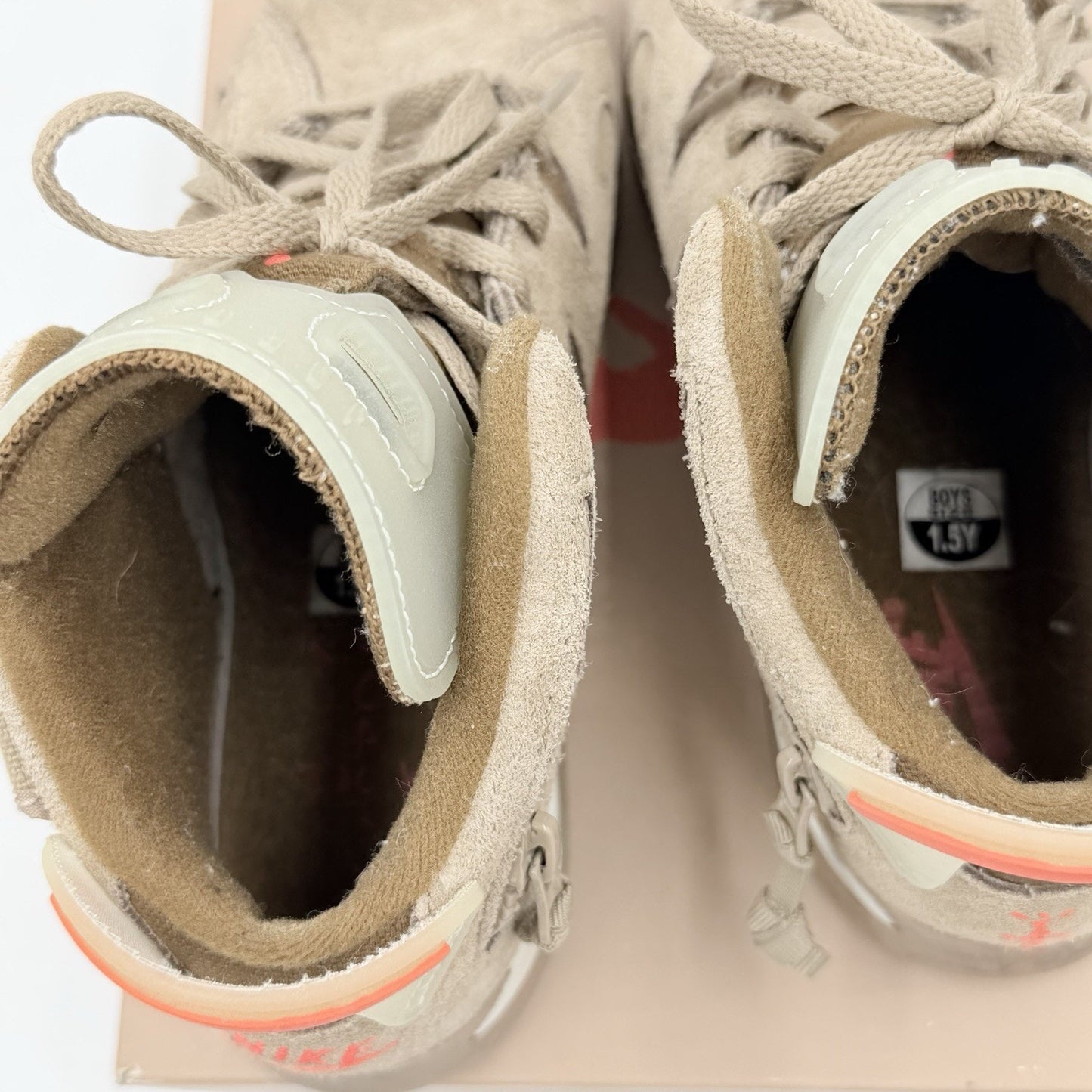 Size 1.5 (PS) - Jordan 6 Retro x Travis Scott Mid British Khaki