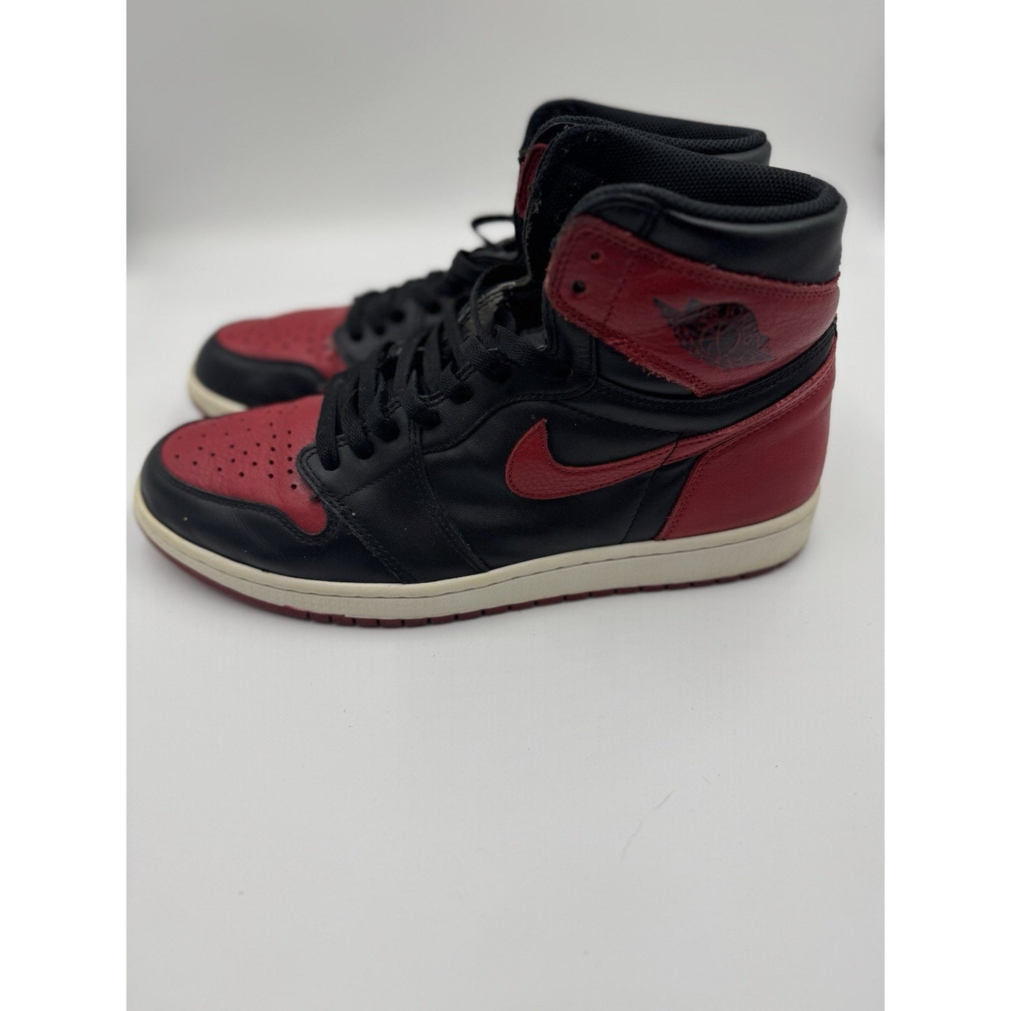 Size 11.5 - Jordan 1 Retro OG High Banned, Bred NBS316