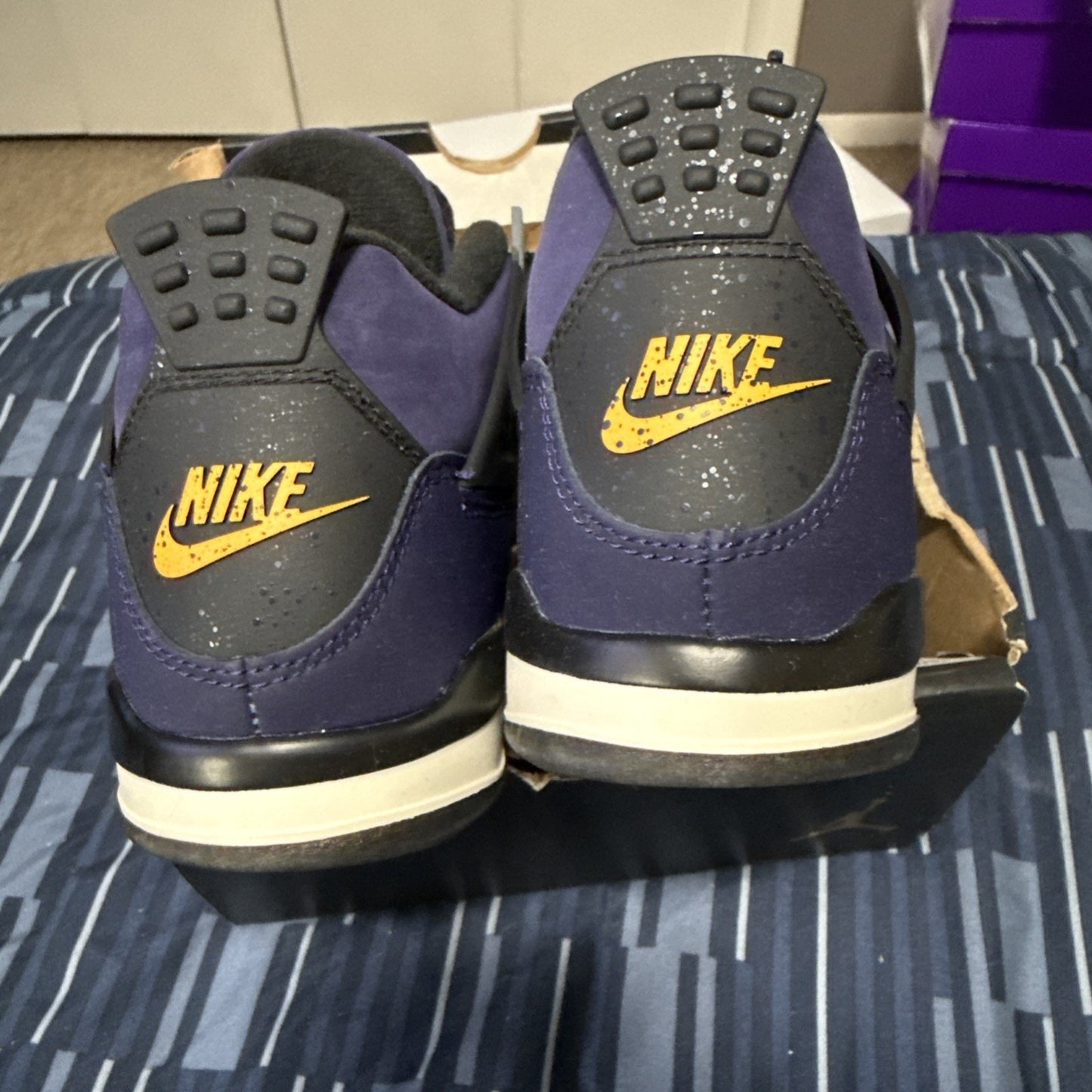 Size 2Y Jordan 4 Lakers IB4388-500