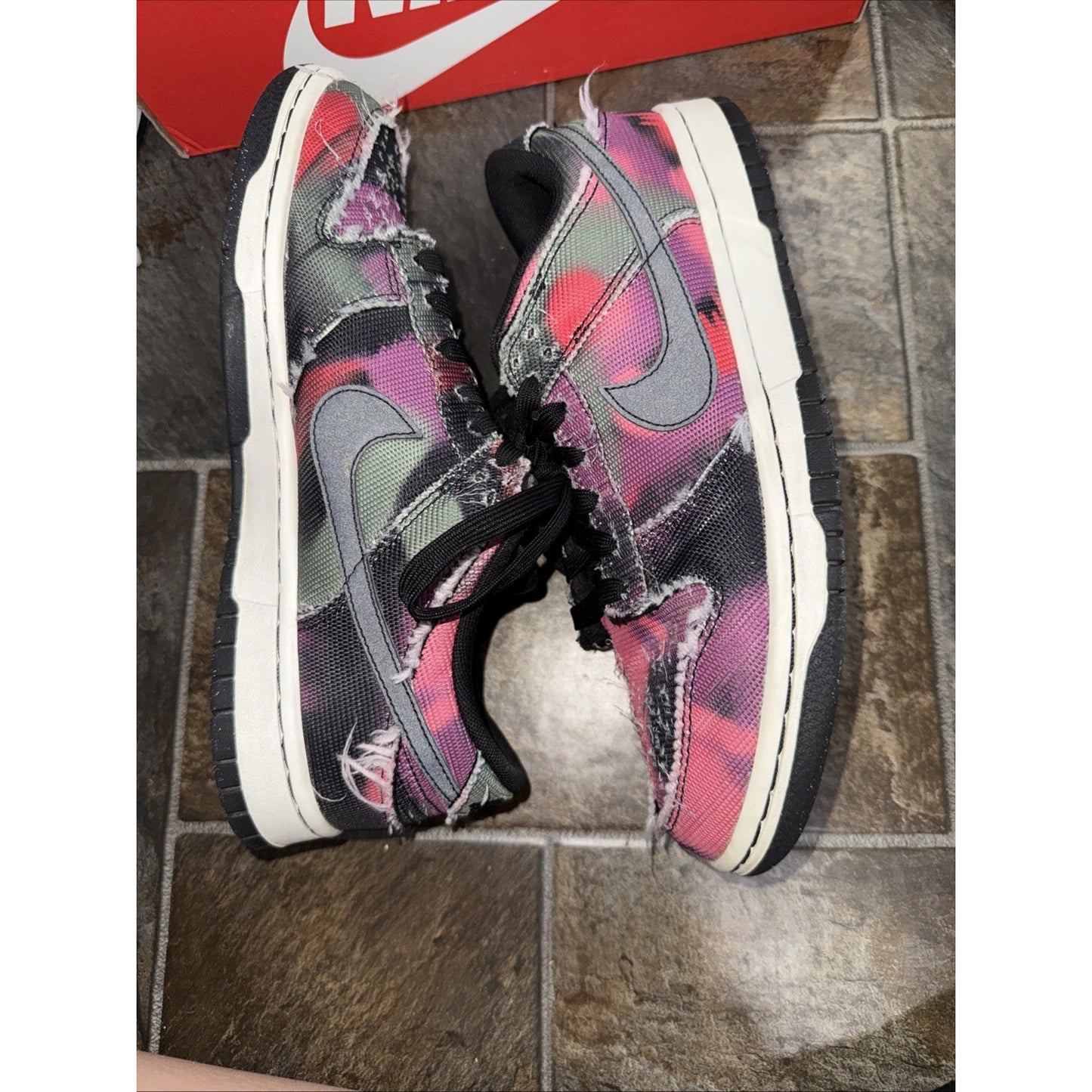 Size 8 - Nike Dunk Premium Low Graffiti
