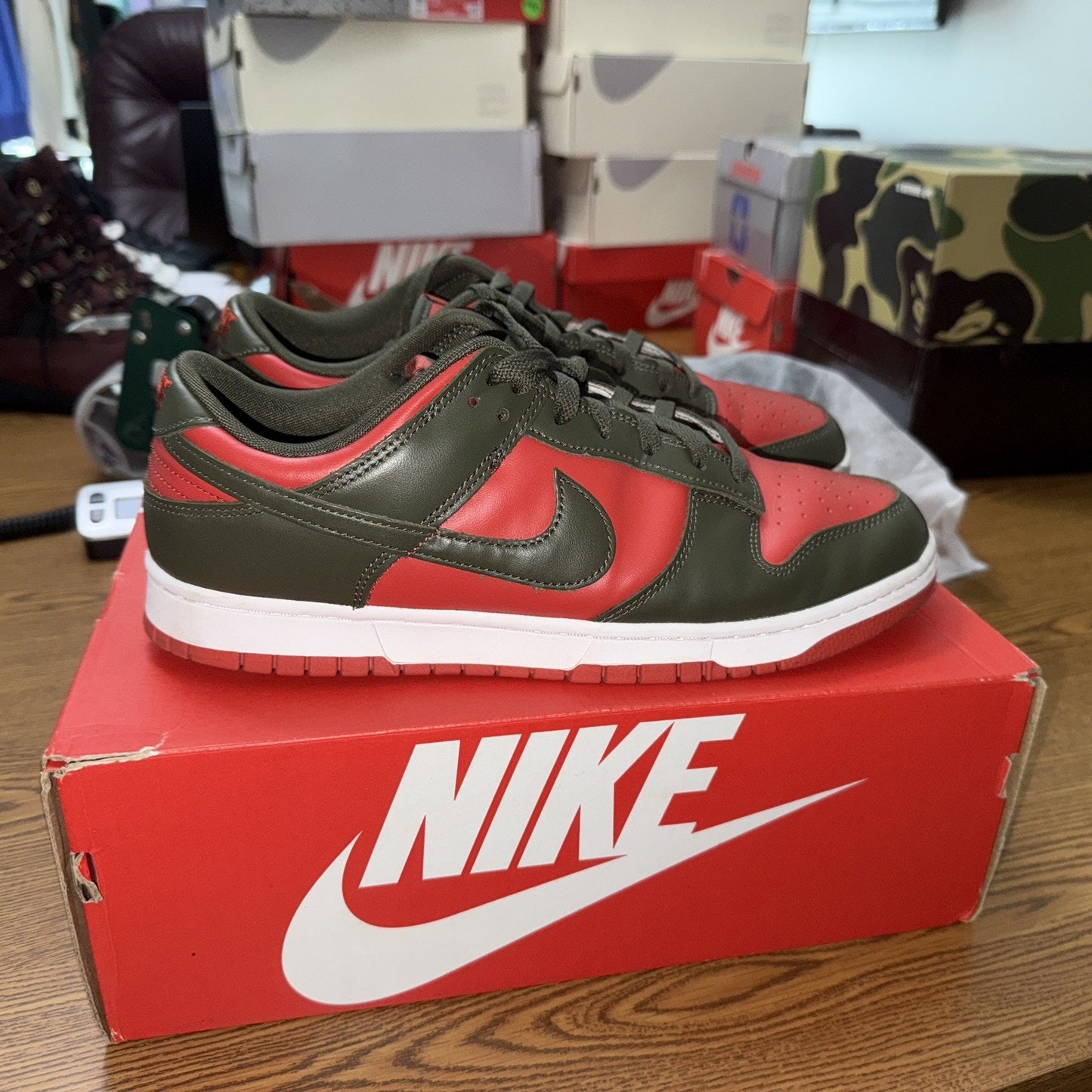 Size 11.5 [DV0833-600] Mens Nike Dunk Low 'Mystic Red Cargo Khaki'