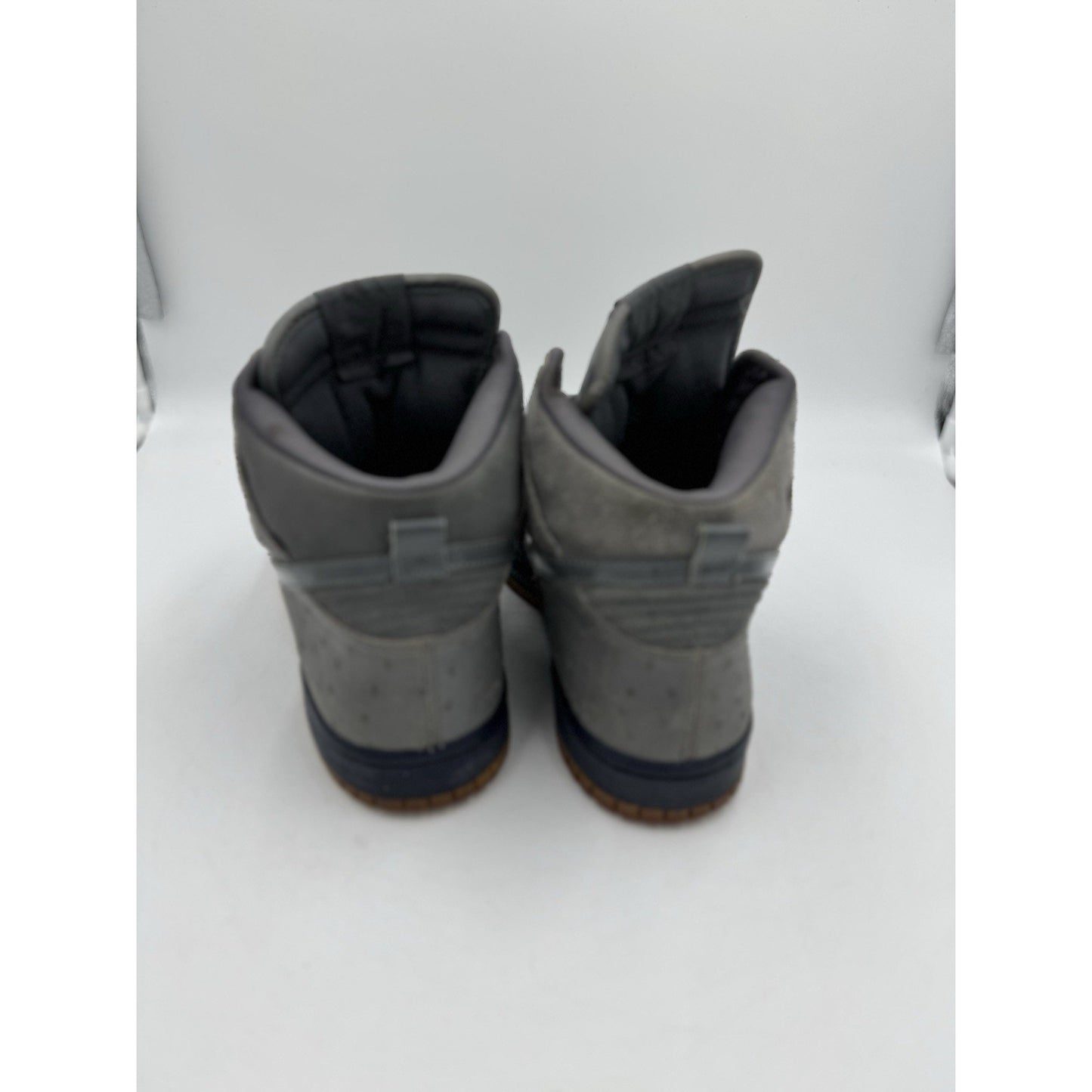 Size 9.5 - Nike Dunk Deluxe High Gray 2005