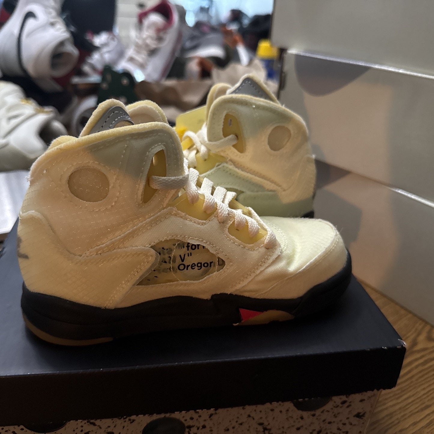 Size 3c - Jordan 5 Retro SP x Off-White Mid Sail