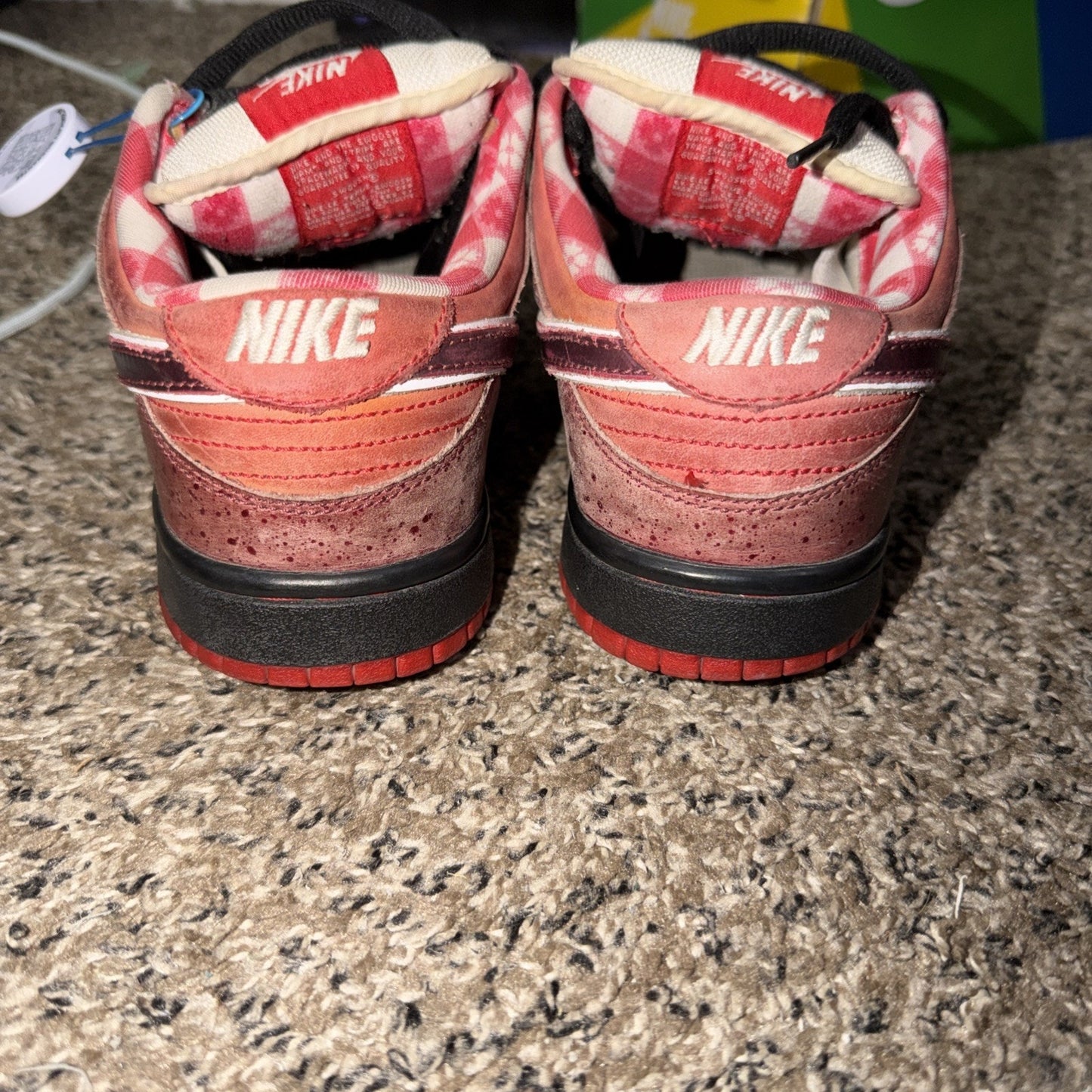 nike sb dunk low red lobster mens size 7