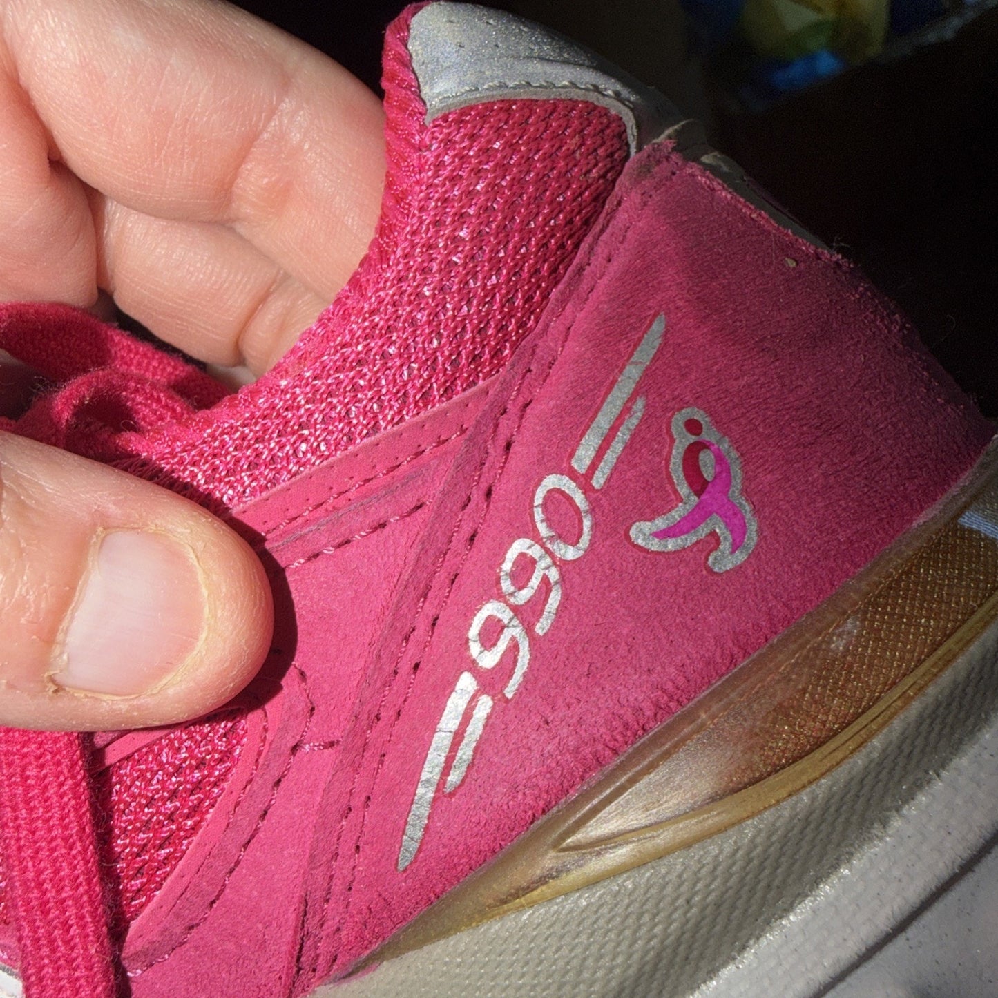 Size 9 - Susan G. Komen x New Balance 990v4 Pink Ribbon