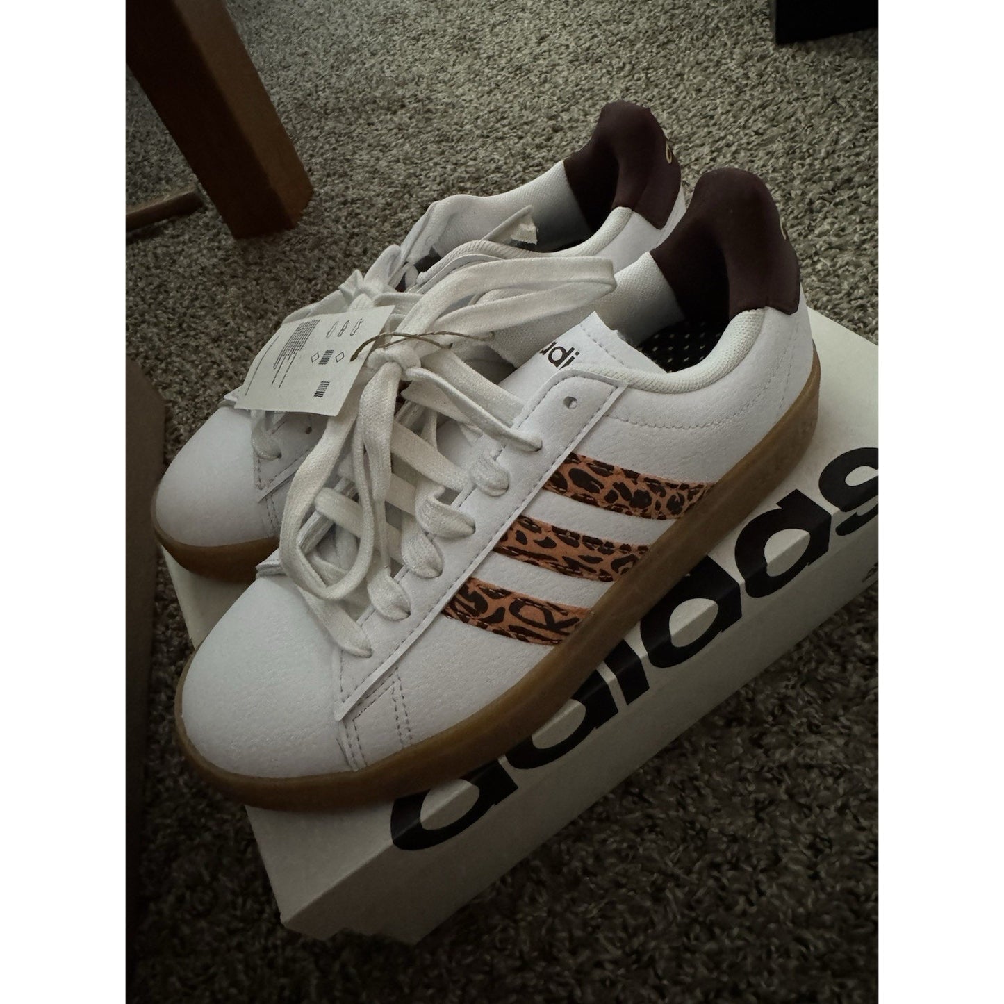 Adidas Women's Cushioned Grand Court 2.0 Low Top Shoes White Size 5.5 BS338