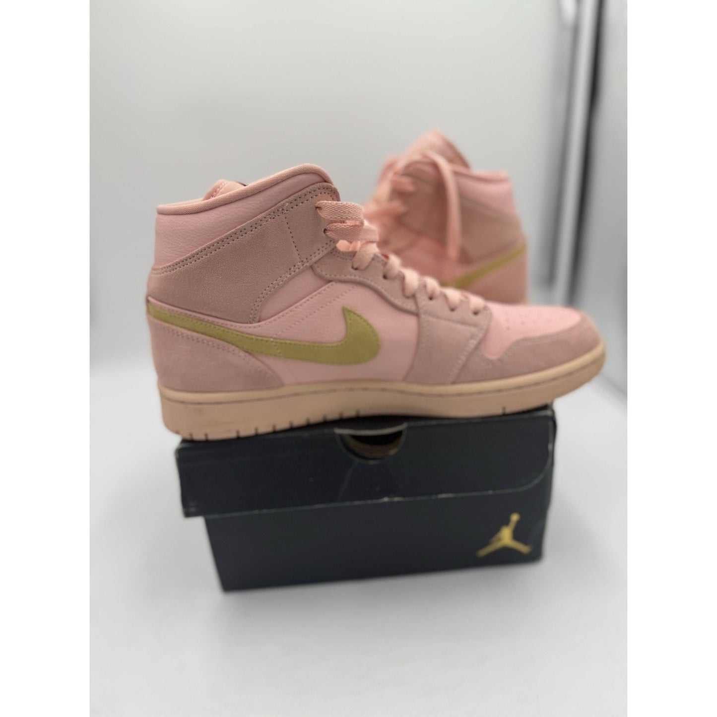 Size 9 - Air Jordan 1 Mid Coral Gold