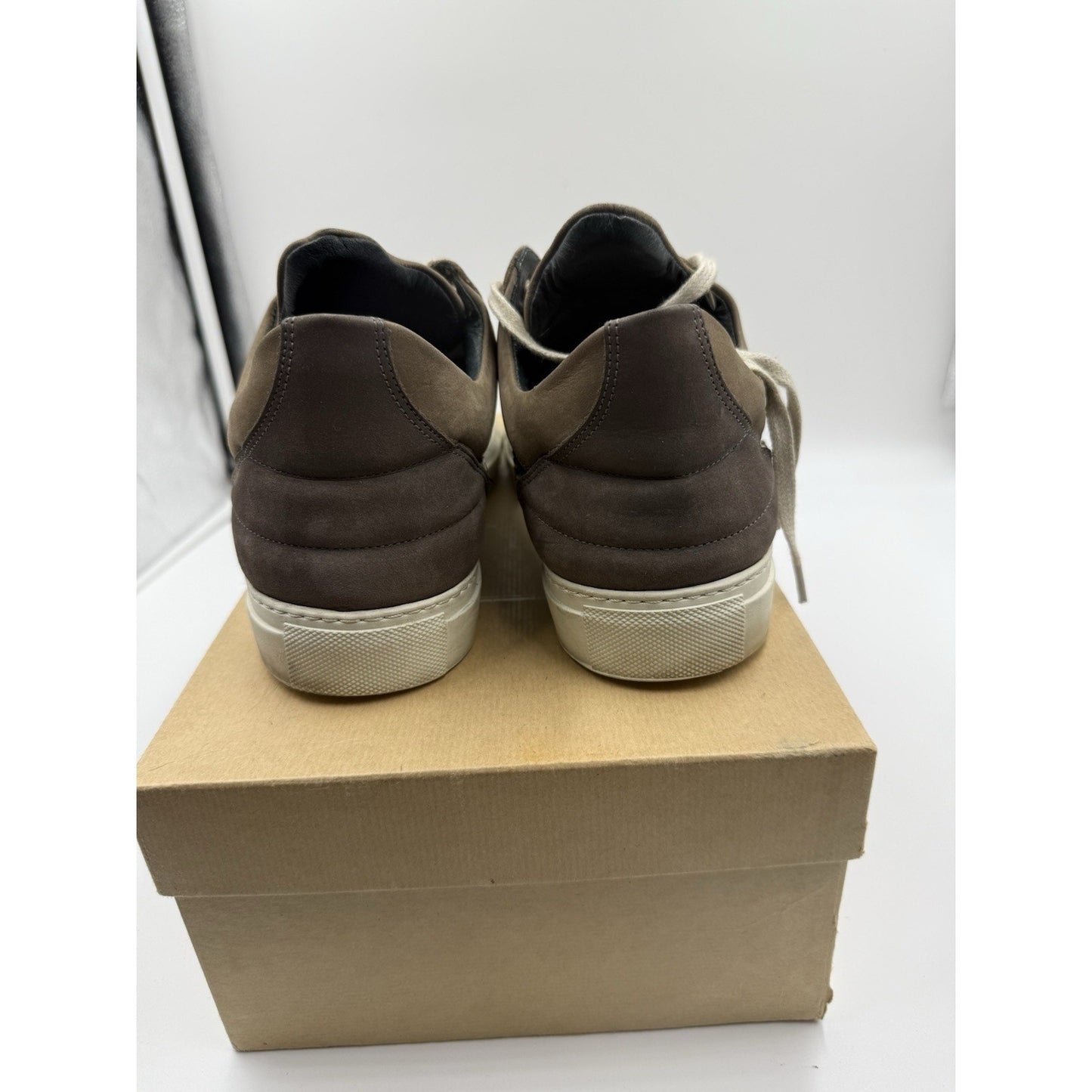 US 7 Filling Pieces Python All Nubuck Heel Hand Made In Portugal Retail $400￼
