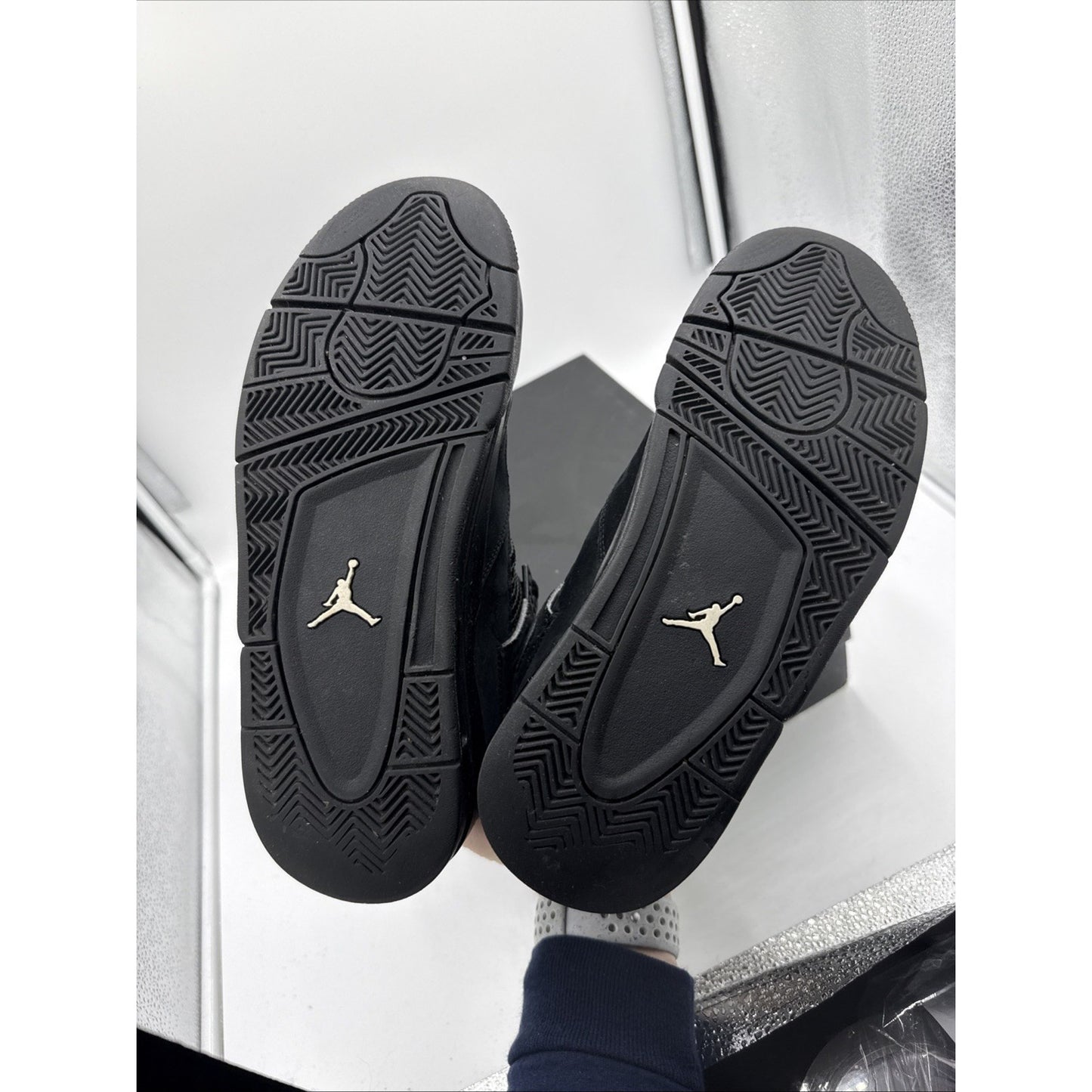 Size 8.5 - Jordan 4 Retro Mid Black Cat