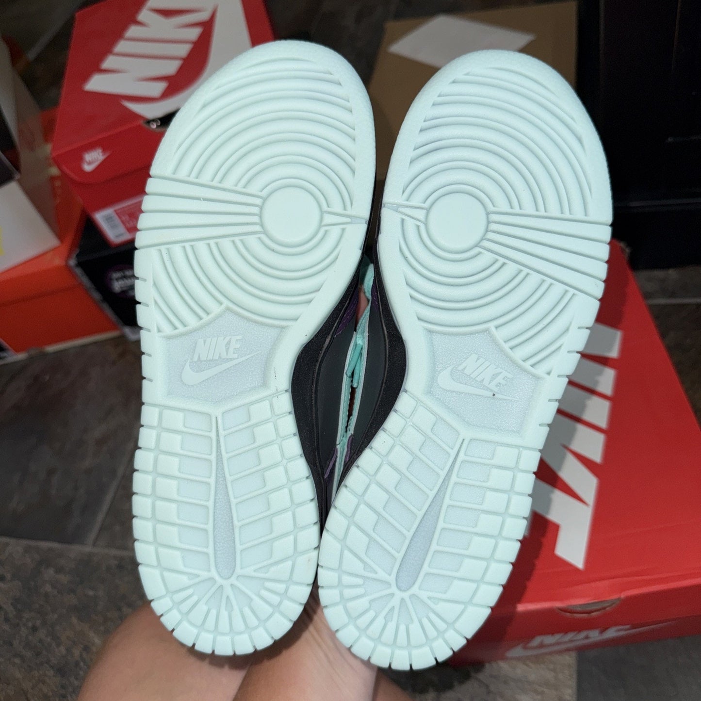 Nike Dunk Low GS Dark Smoke Grey Artisan Teal Sneaker Unisex Kids 6.5Y