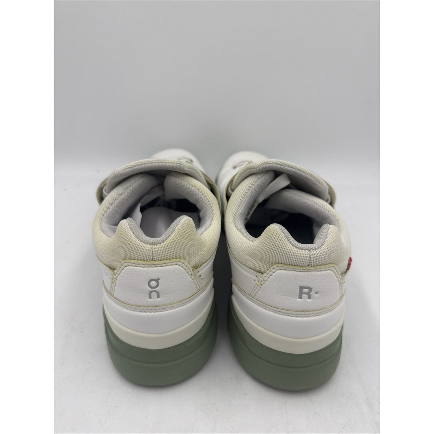 Size 12 - ON The Roger Advantage White Reseda