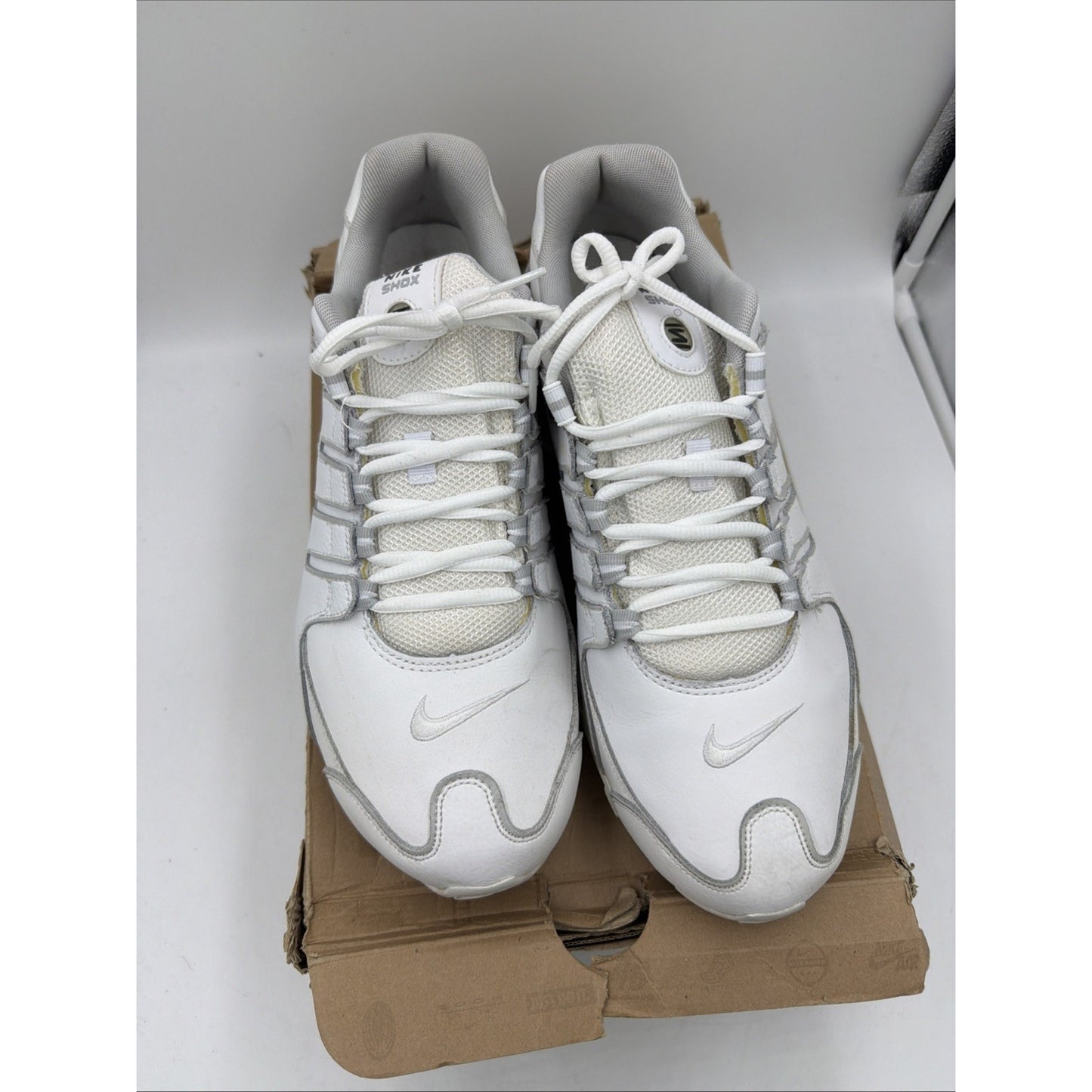 Size 13 Nike Shox NZ 325201-126