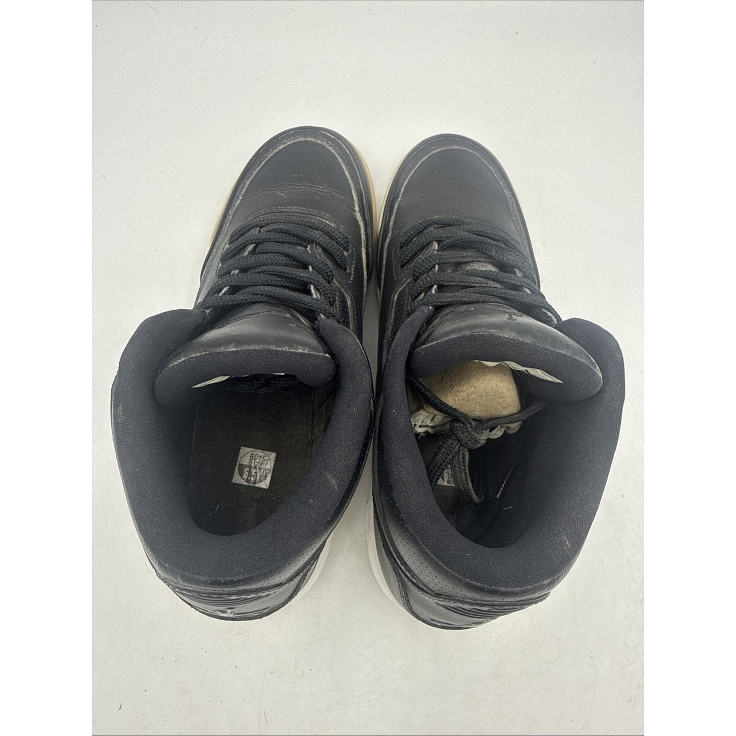 Size 6.5 (GS) - Jordan 3 Retro Mid Cyber Monday