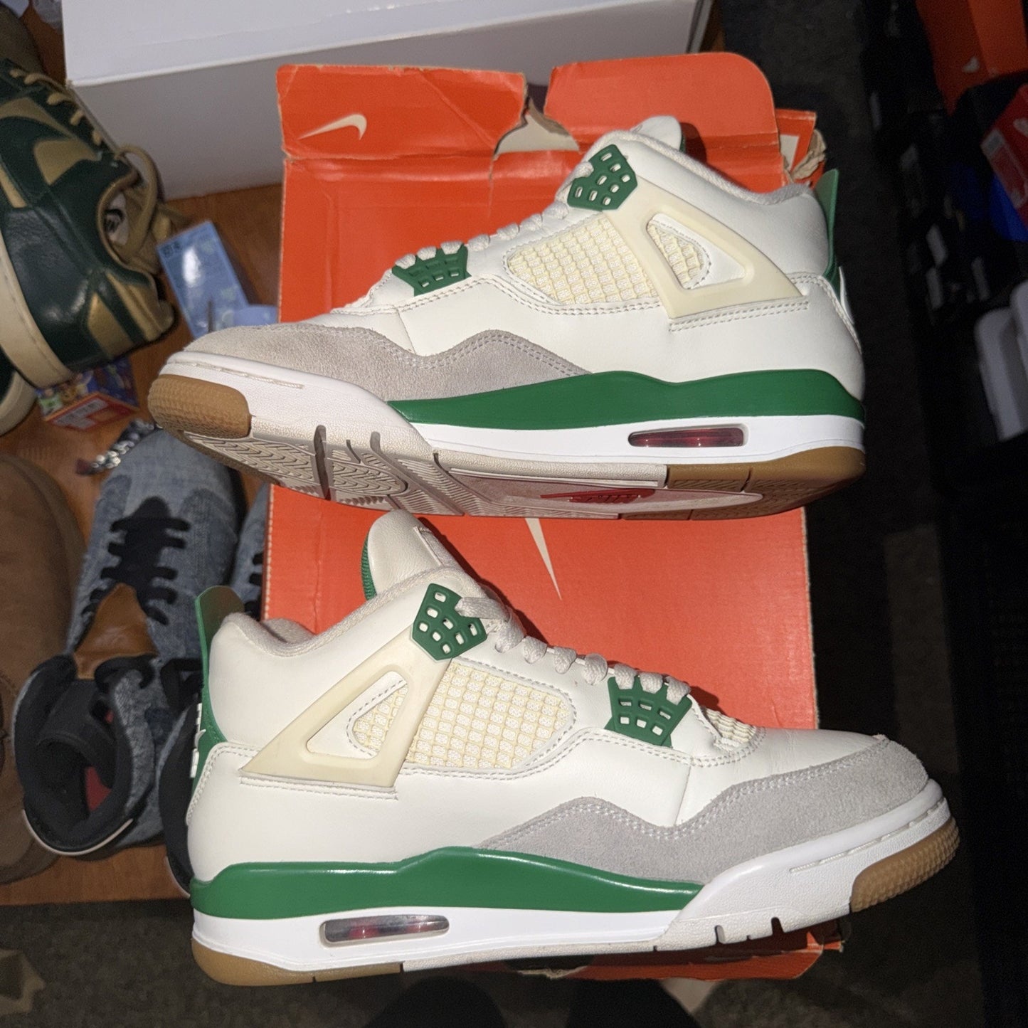 Size 7 - Jordan 4 Retro SP x Nike SB Mid Pine Green