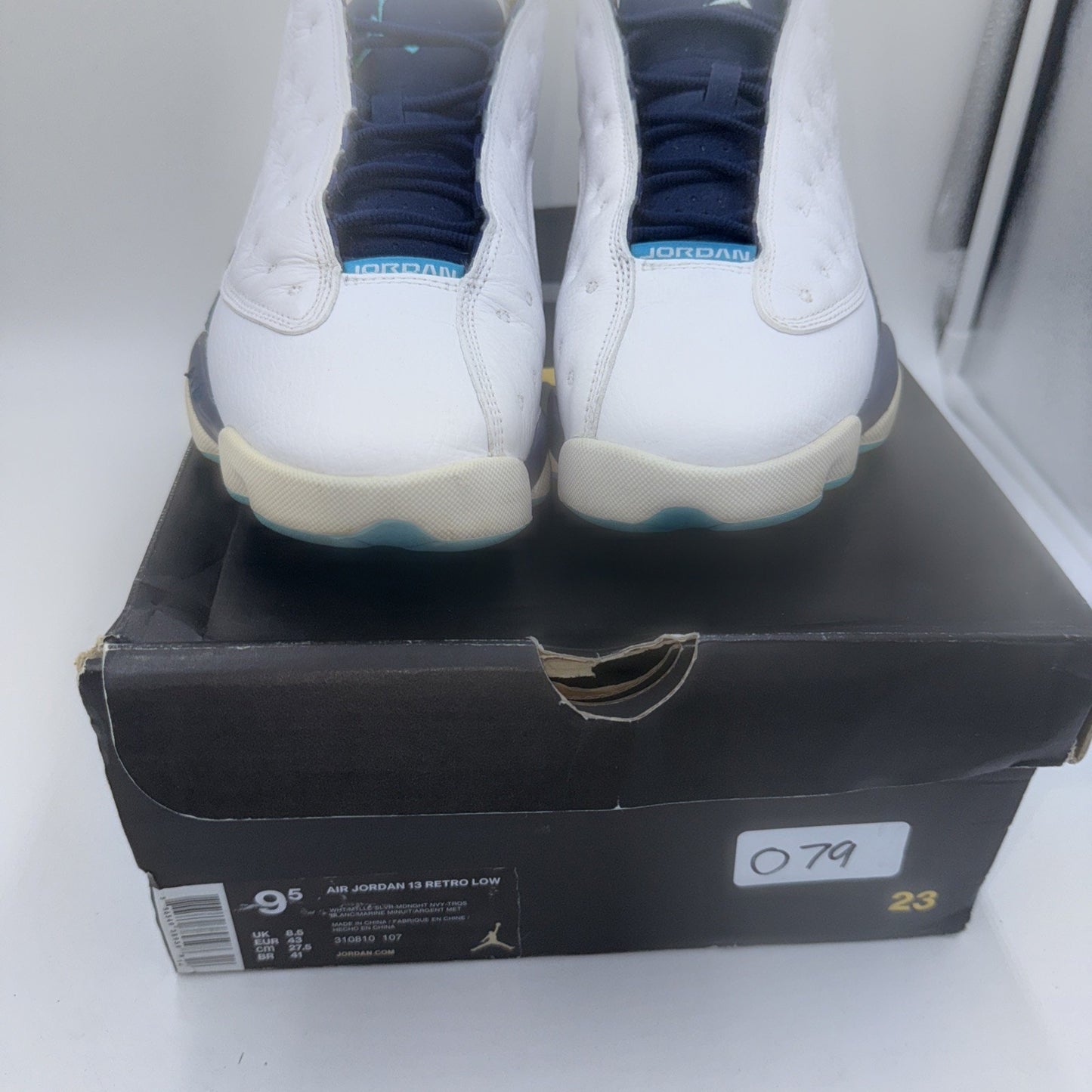 Size 9.5 - Air Jordan 13 Low Hornets