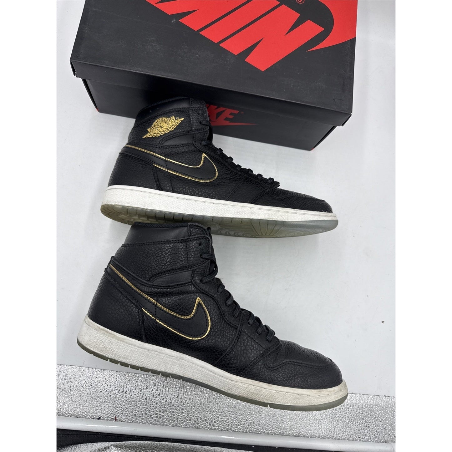 Size 9.5 - Air Jordan 1 Retro OG High City of Flight