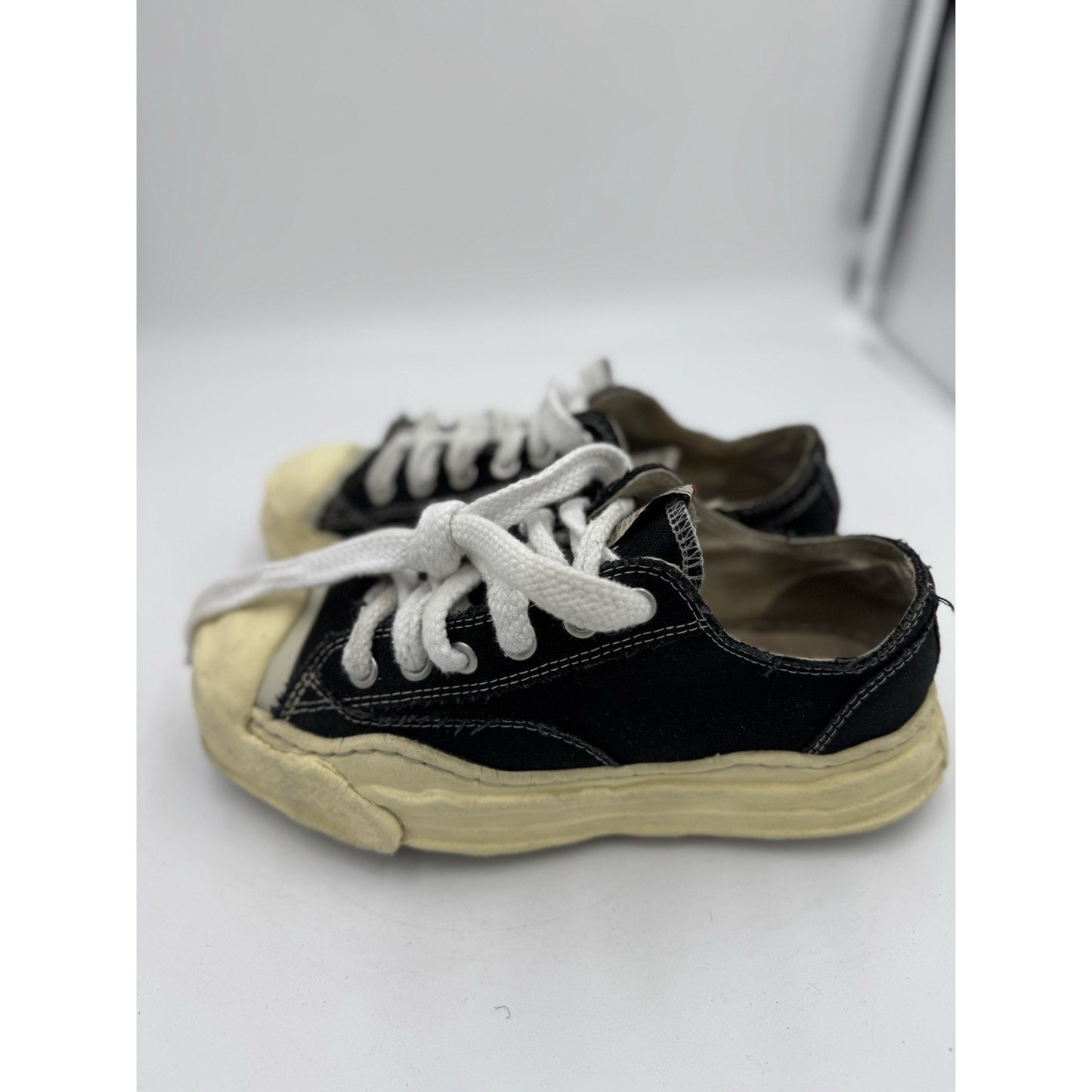 Maison Mihara Yasuhiro Hank OG Sole Canvas Sneakers Black/White, Size 42mm