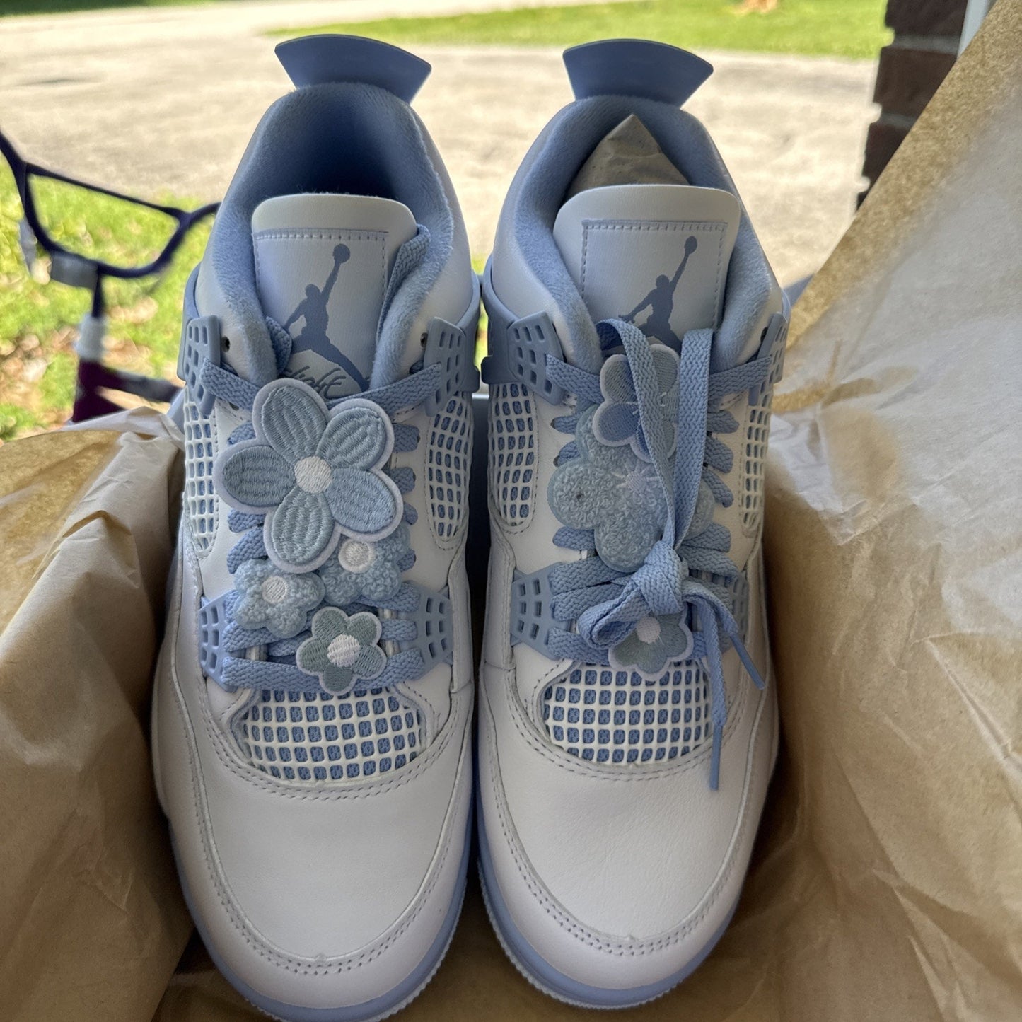 Size 10.5 - Air Jordan 4 Retro Forget Me Not W
