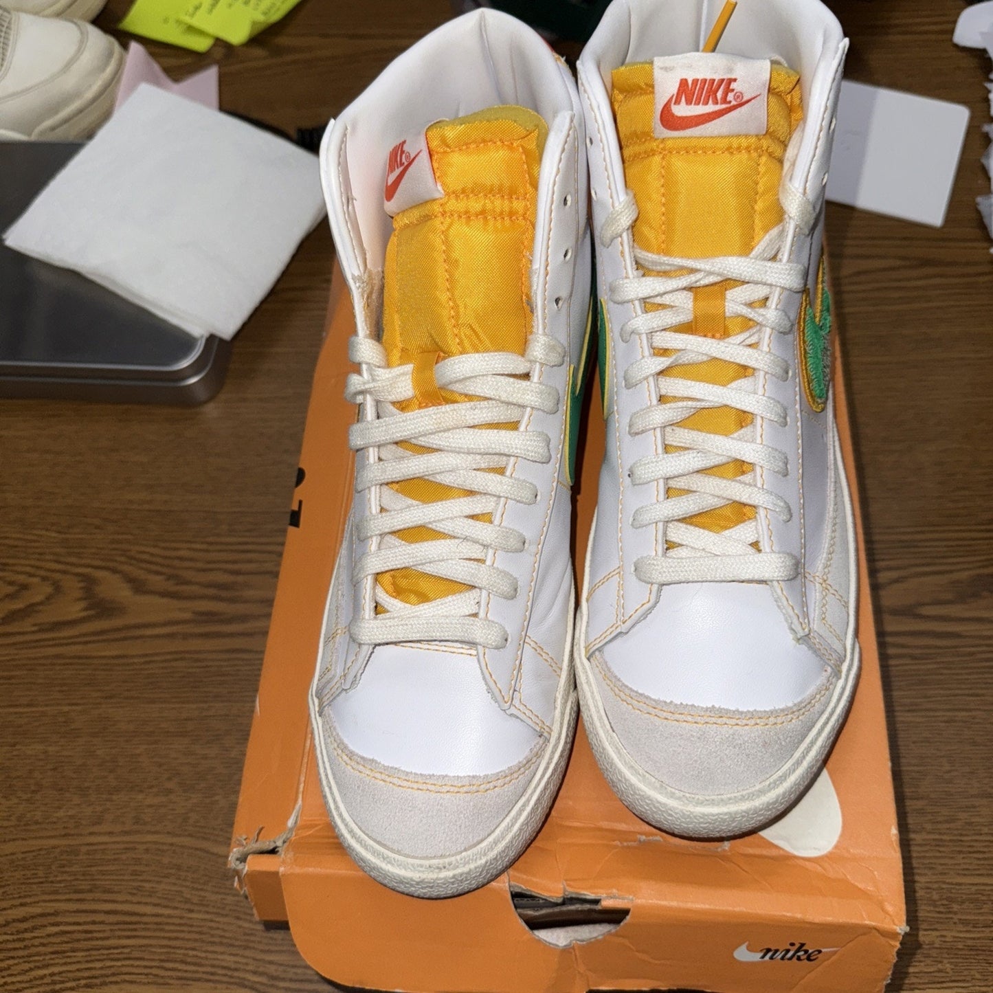 Nike Blazer Mid 77 VNTG Rayguns Shoes Mens Size 8 Athletic White Yellow Orange