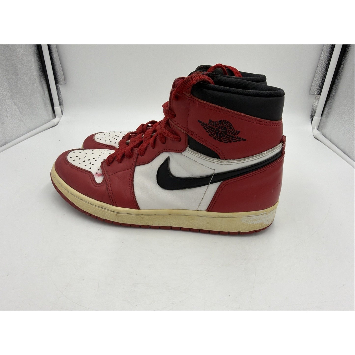 Size 10.5 - Jordan 1 Retro High Chicago 1994