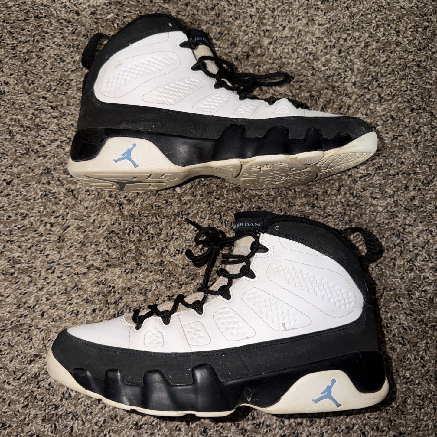 Size 10.5 - Jordan 9 Retro University Blue 2020