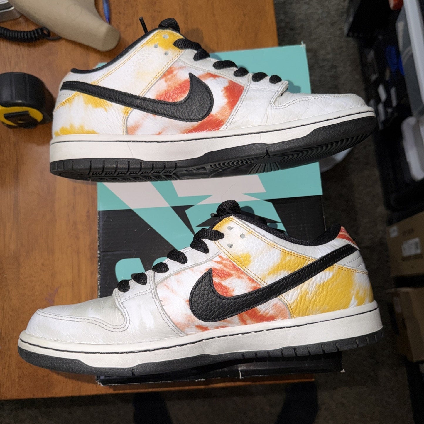 Size 9.5 - Nike Dunk SB 2019 Low Tie Dye Rayguns