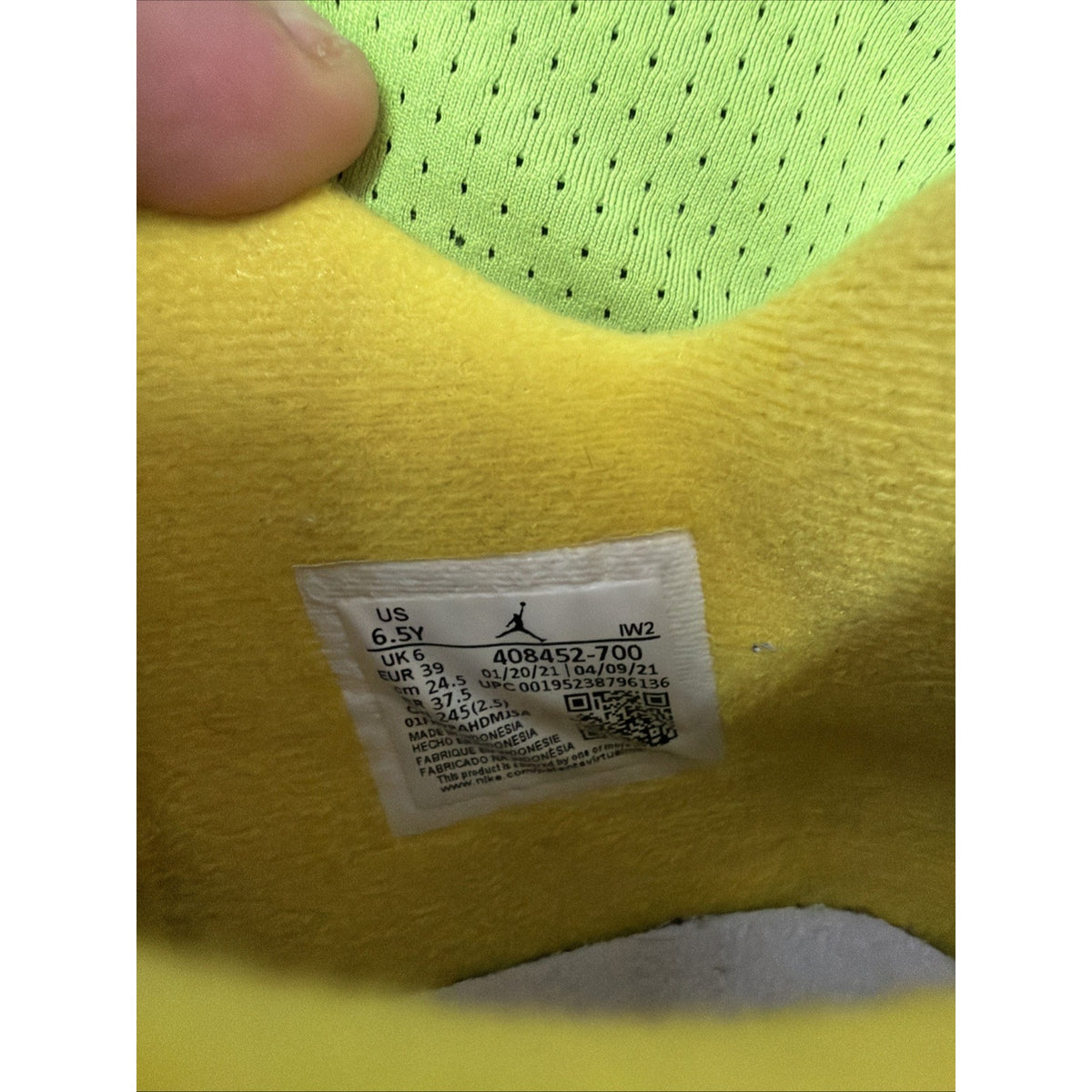 Size 6.5y - Jordan 4 Retro GS Tour Yellow 2021 - 408452700 BB