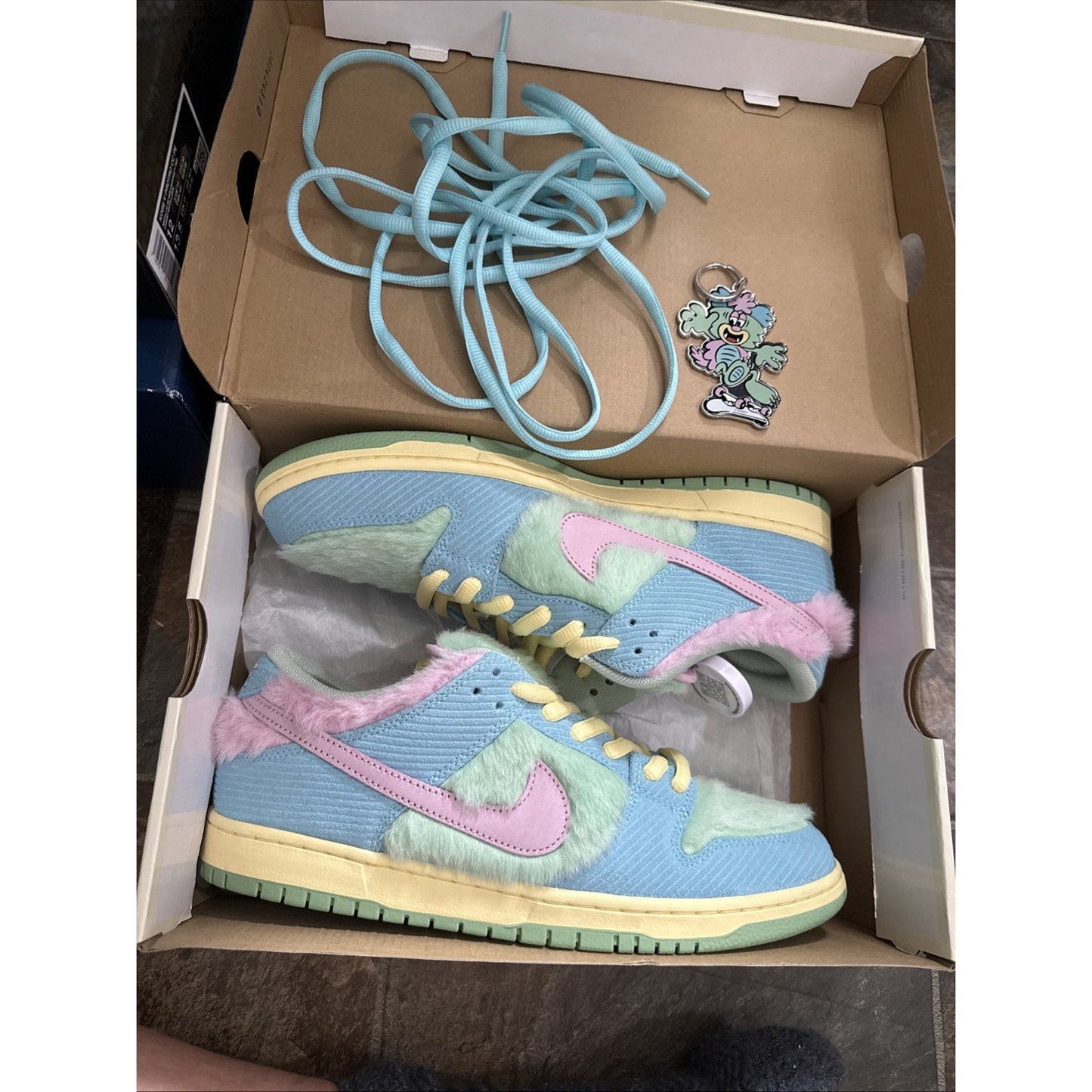 Nike SB Verdy Dunk Low Pro QS FN6040-400 Men's Size 11