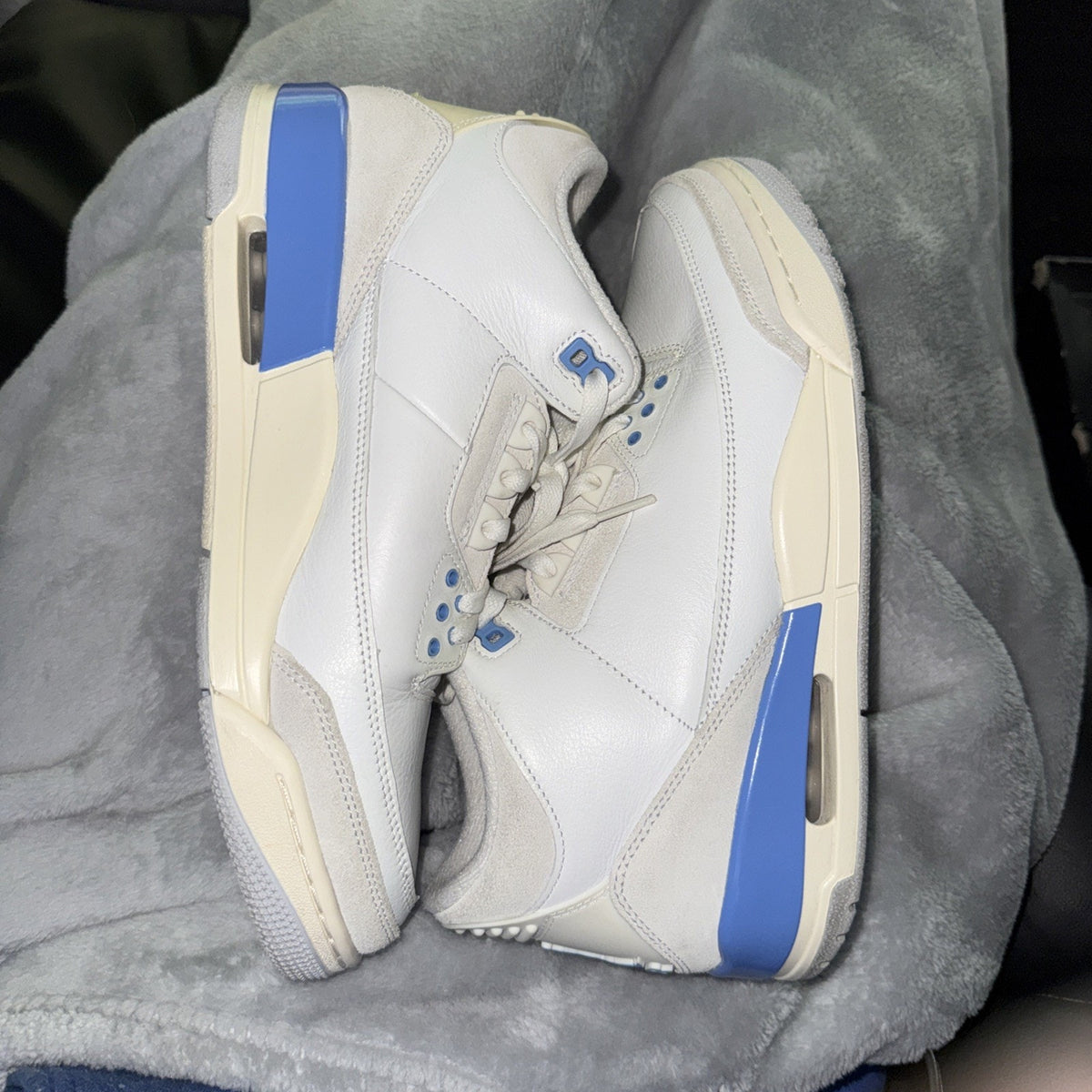 Jordan Air Jordan 3 Retro Racer Blue Mid Top Sneakers White Blue Gray Leather