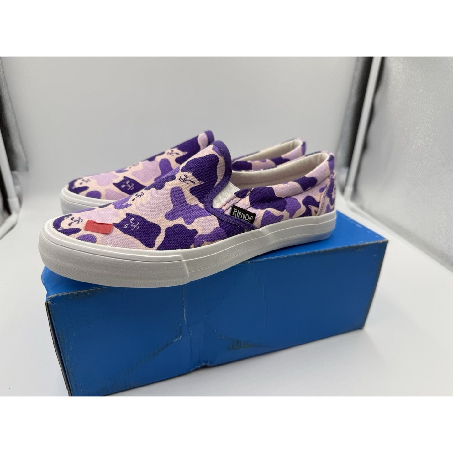 Size 6 Rip And Dip Women’s Slip On Shoe Purple Cat Camo
