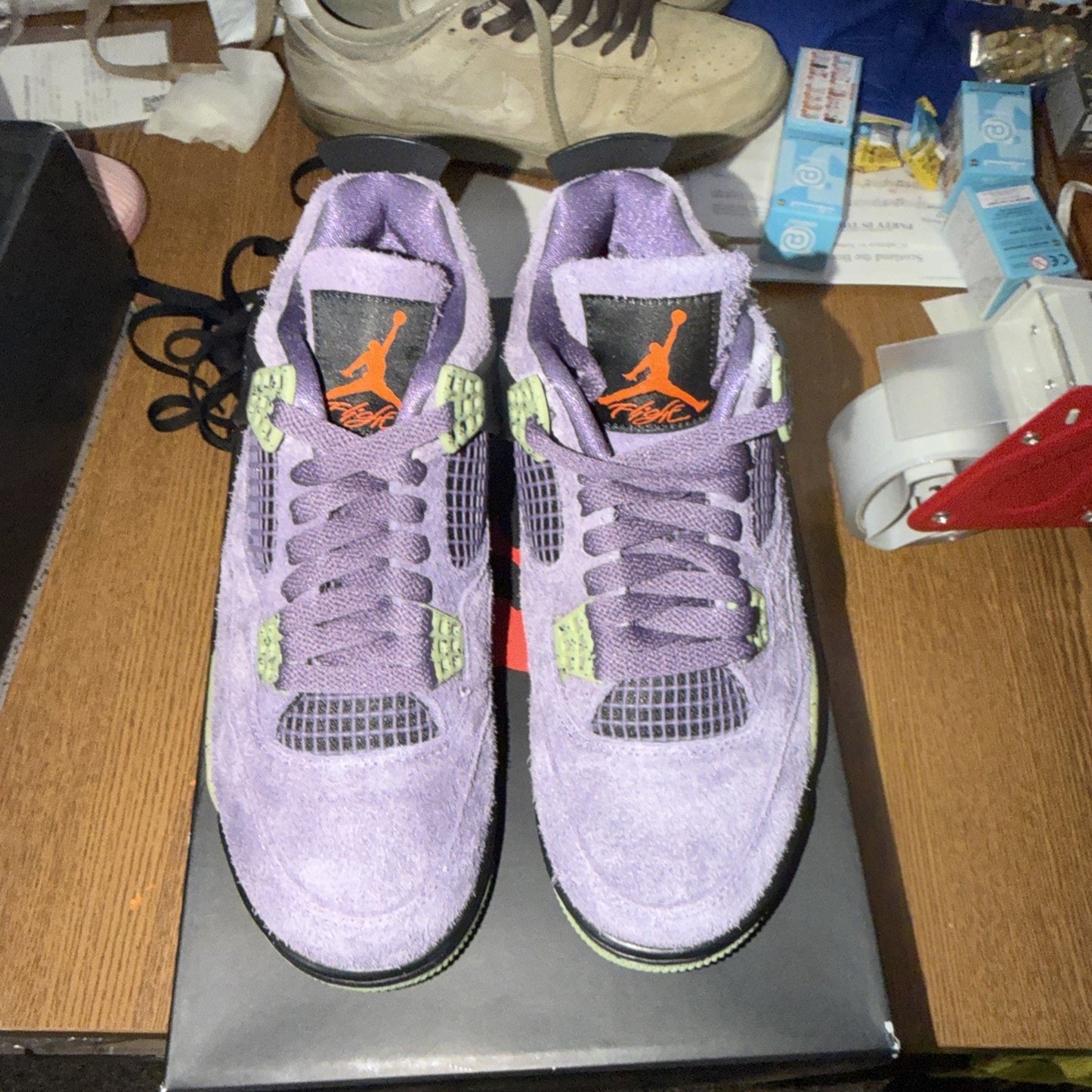 Air Jordan (W) 4 Retro "CANYON PURPLE" 2022 - Size 8W - aq9129 500 (191-24)