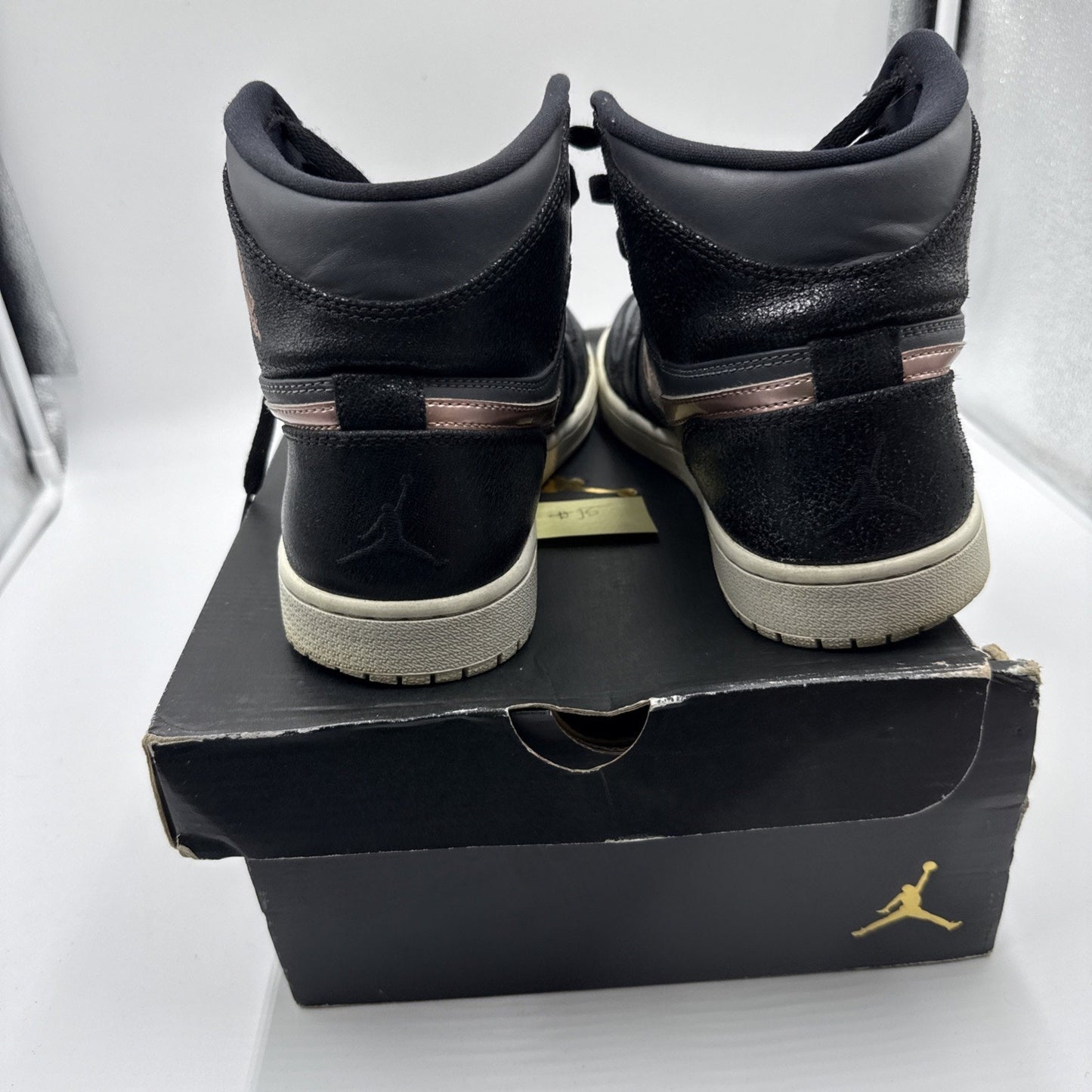 Size 11 - Air Jordan 1 Retro High Bronze Medal BS747