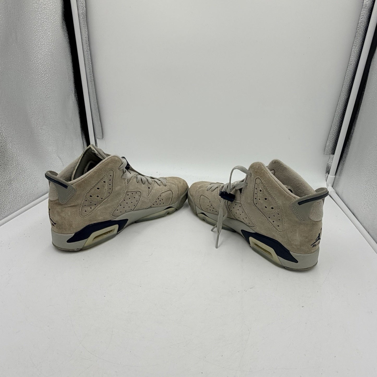 Size 6.5 (GS) - Jordan 6 Retro Mid Georgetown