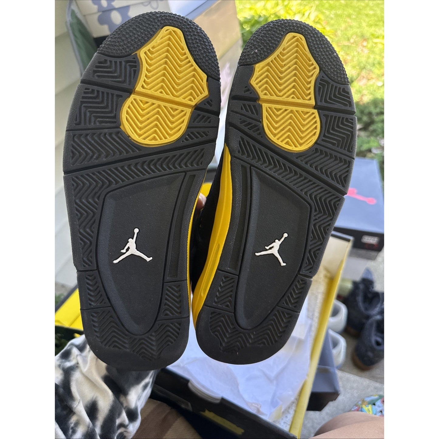 Jordan Air Jordan 4 Retro Black Yellow Suede Sneaker Unisex Kids 6.5Y