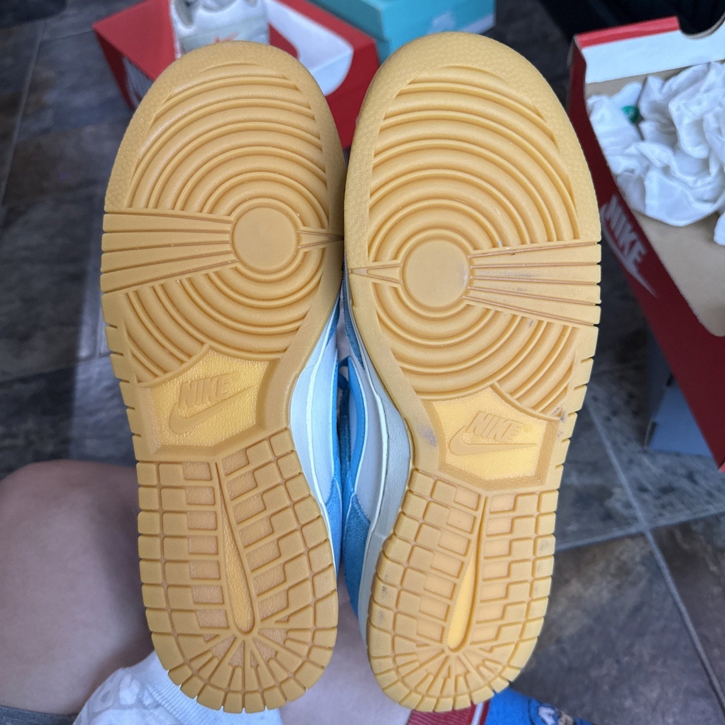 Size 8 - Nike Dunk SE Low Baltic Blue Gum