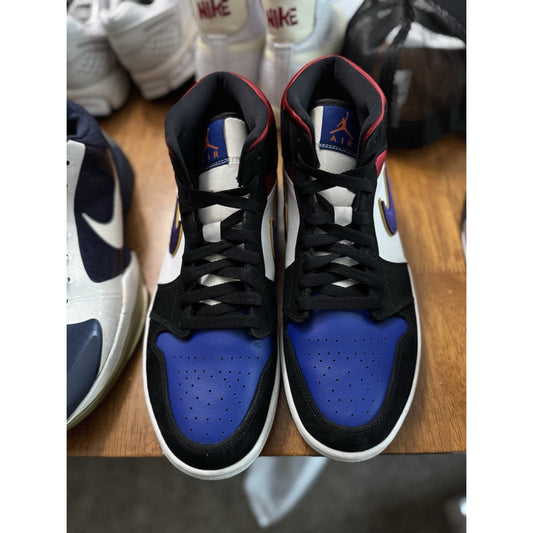 Size 10.5 - Air Jordan 1 SE Mid Rivals NBS075