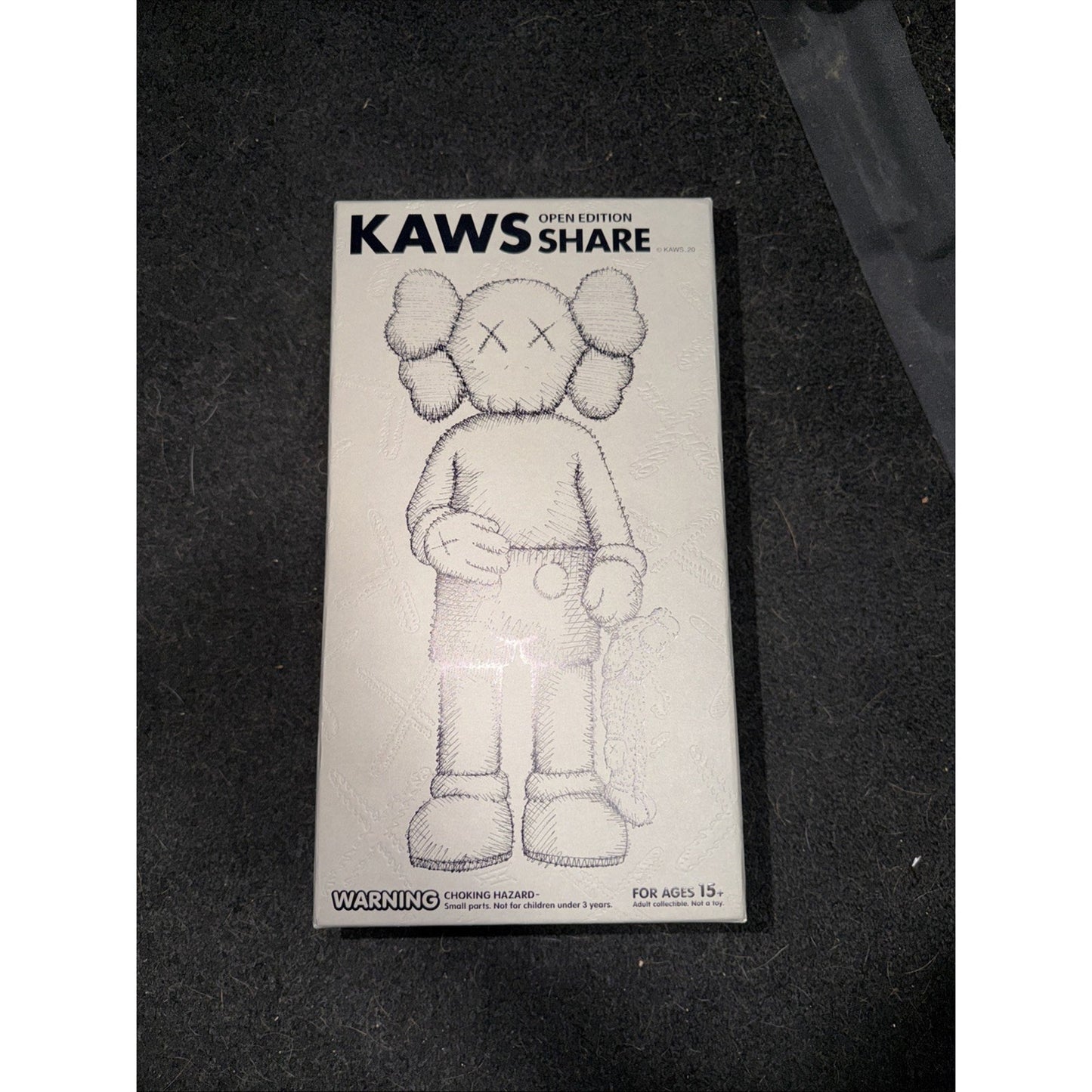 🔥 NEW KAWS Share Vinyl Figure - Grey / Pink Authentic