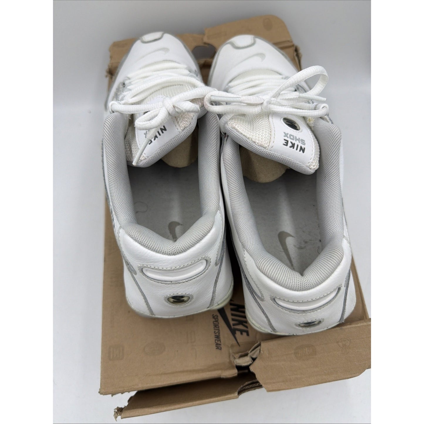 Size 13 Nike Shox NZ 325201-126