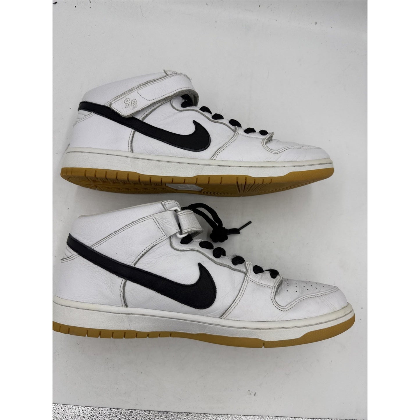 Size 10 - Nike Dunk SB Mid Orange Label