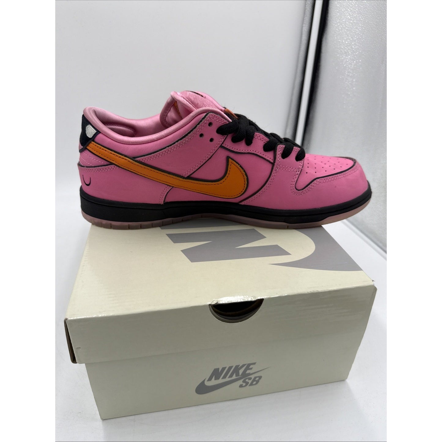 Size 11 Nike SB The Powerpuff Girls Blossom