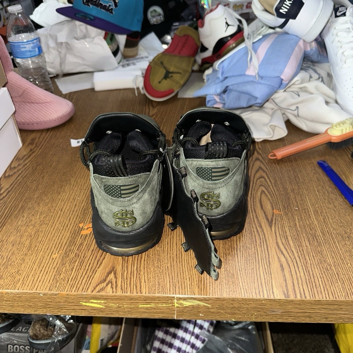 Size 9 - Nike Air More Money US Dollar